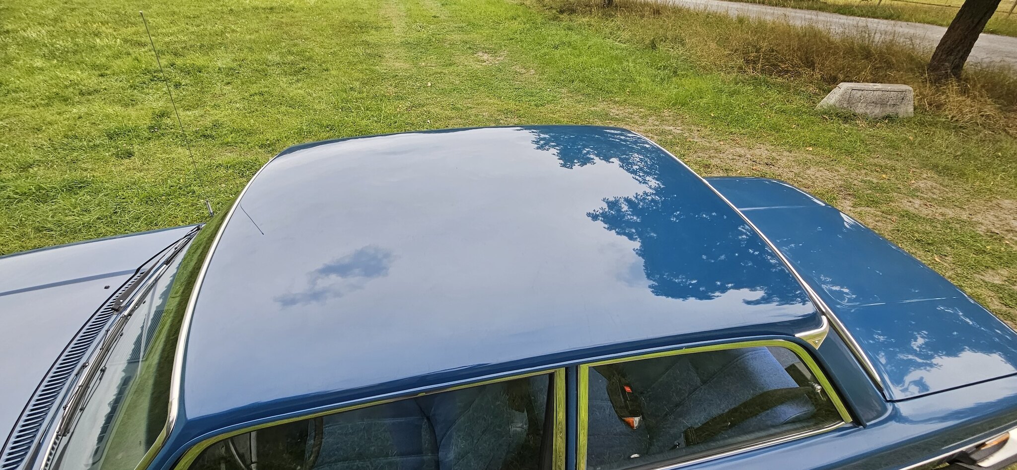 Exterior image of 1977 Volvo 242