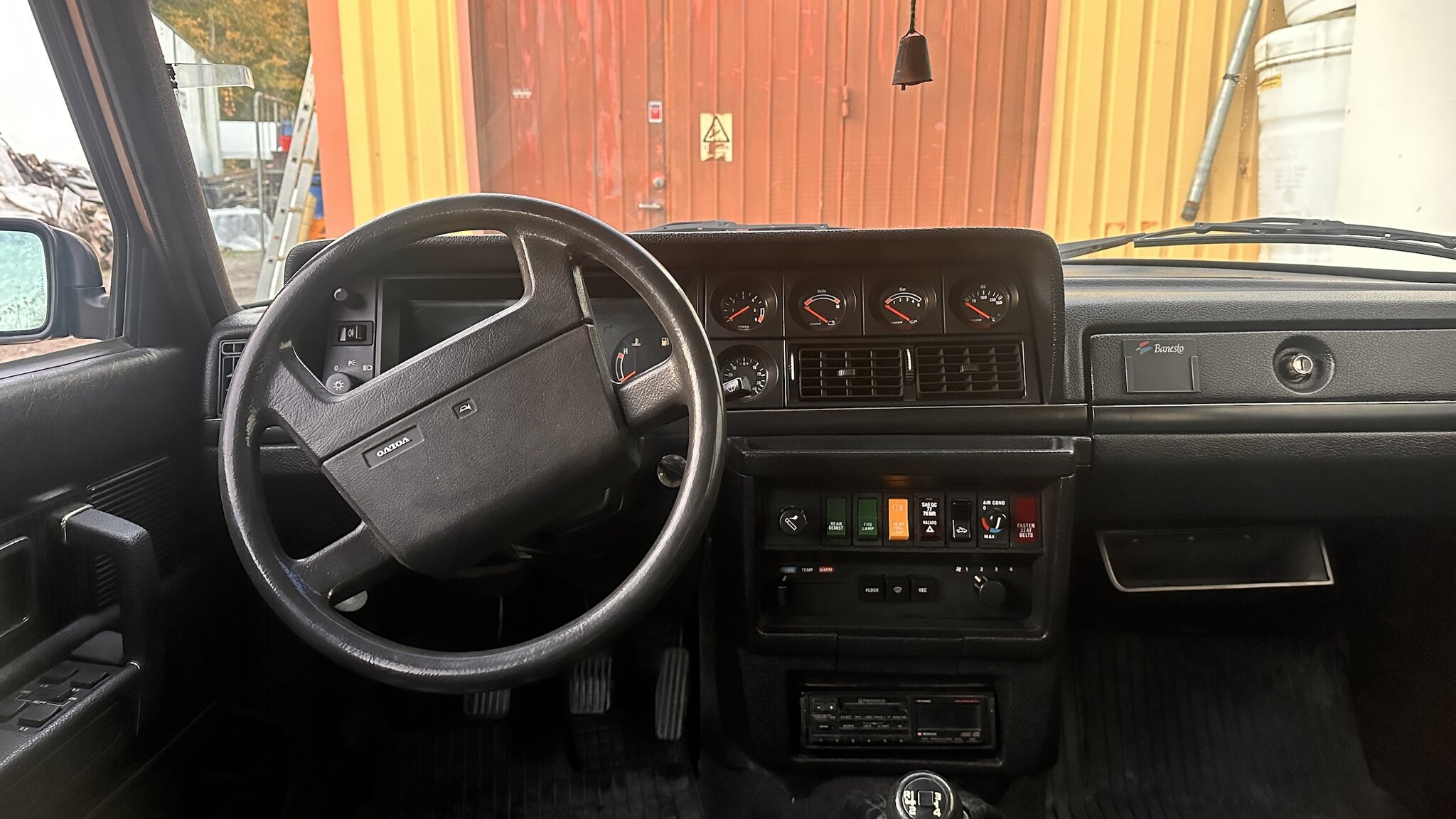 Interiörbild 1981 Volvo 244 GLE D6