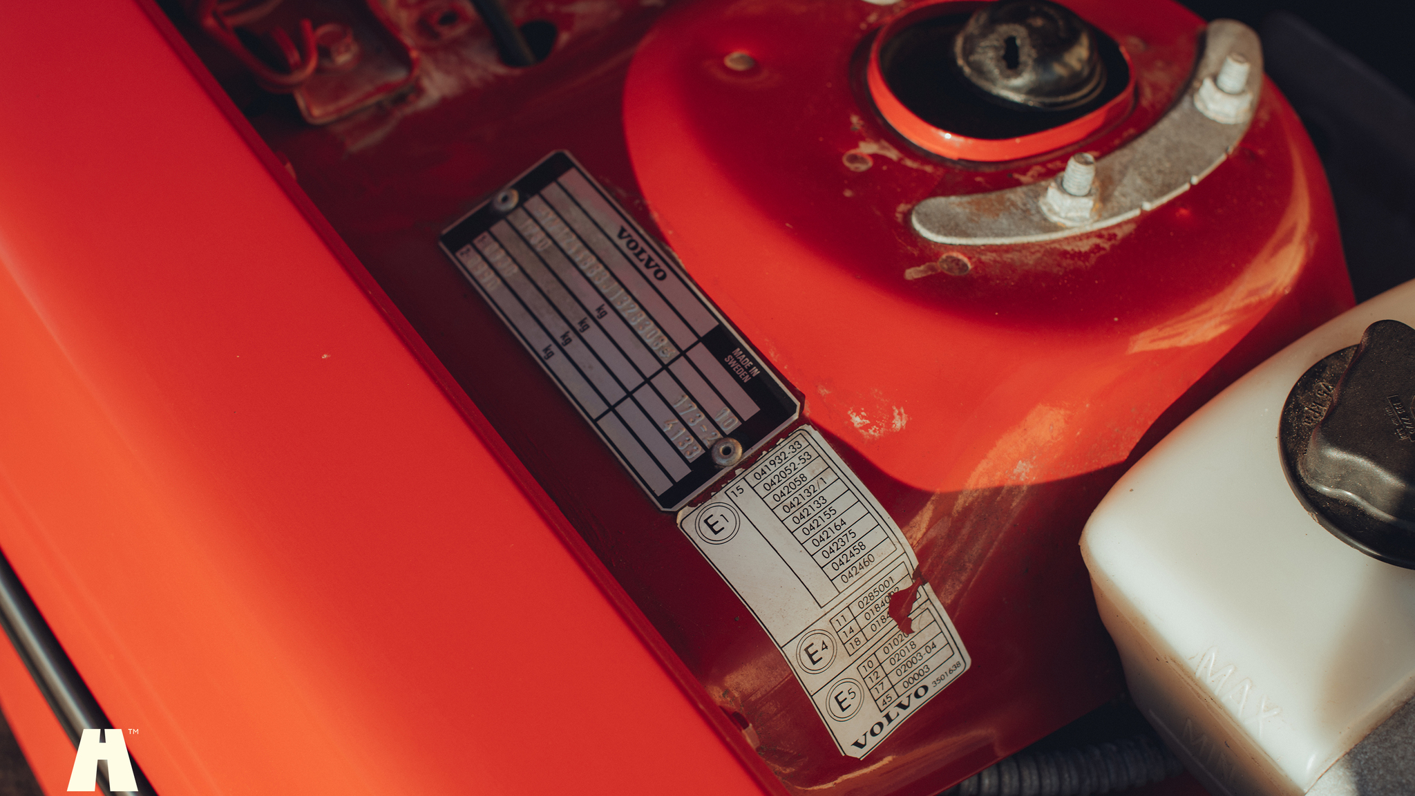 Image of 1988 Volvo 240 GL (12) mechanics