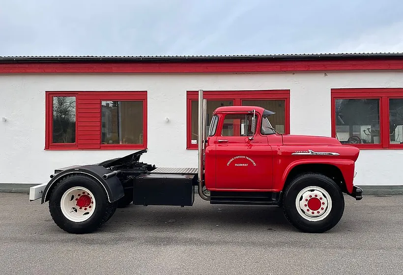 1961 Chevrolet Spartan 6500 QQZ885