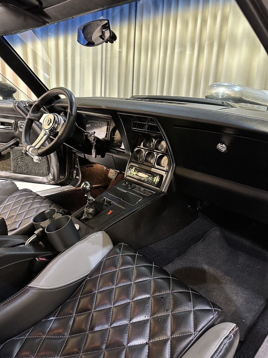 Interior image of 1975 Chevrolet Corvette Stingray 