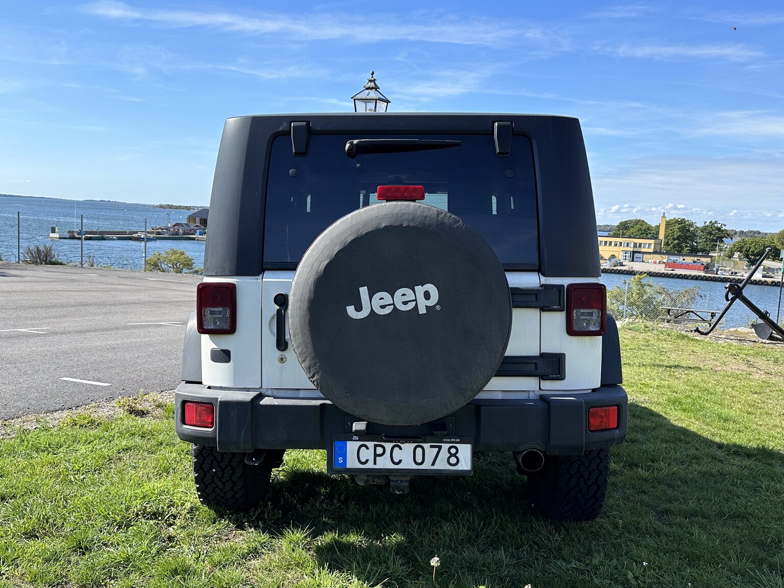 Aussenfoto 2010 Jeep Wrangler Rubicon (10)