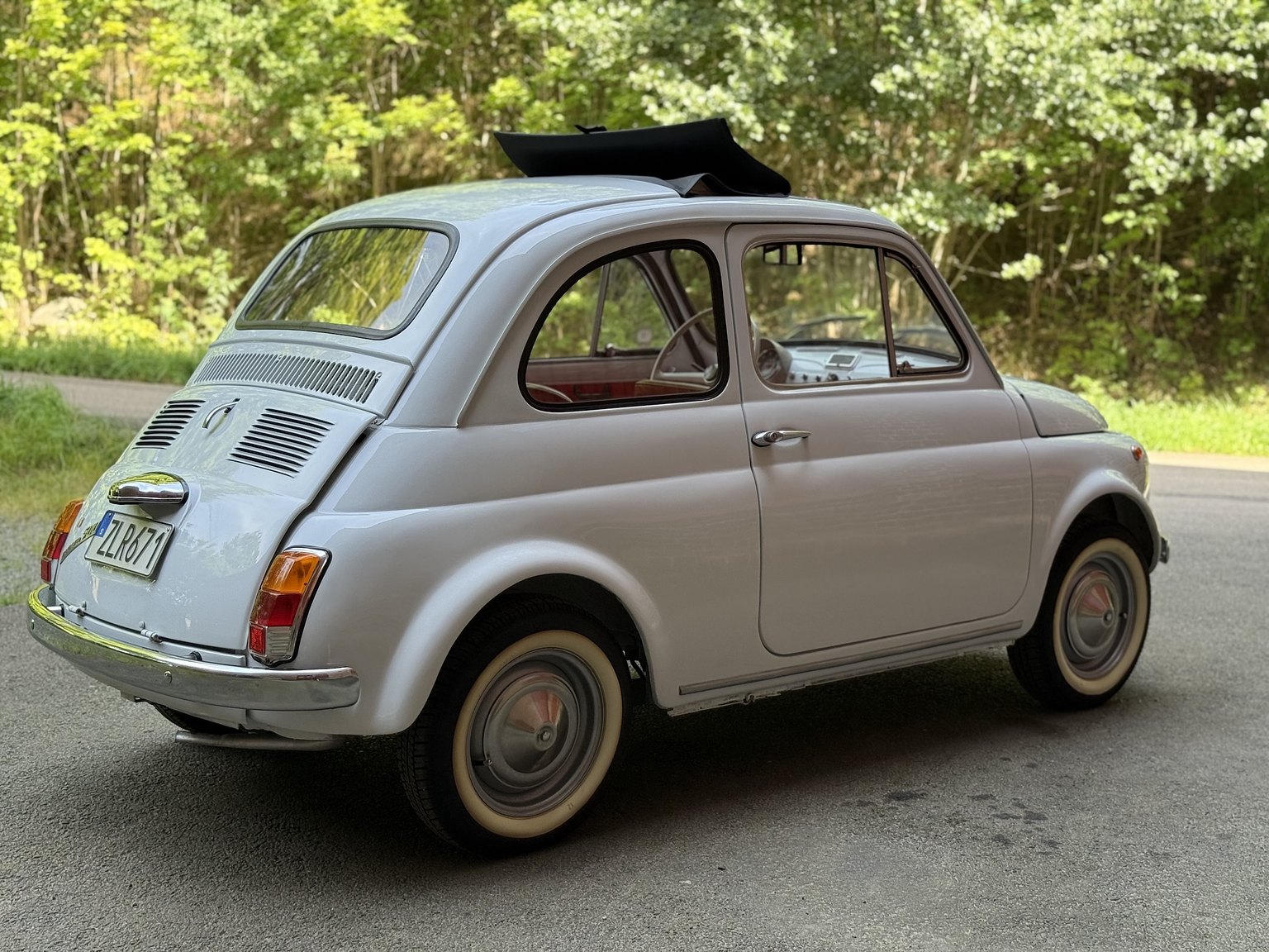 Exterior image of 1965 Fiat 500F