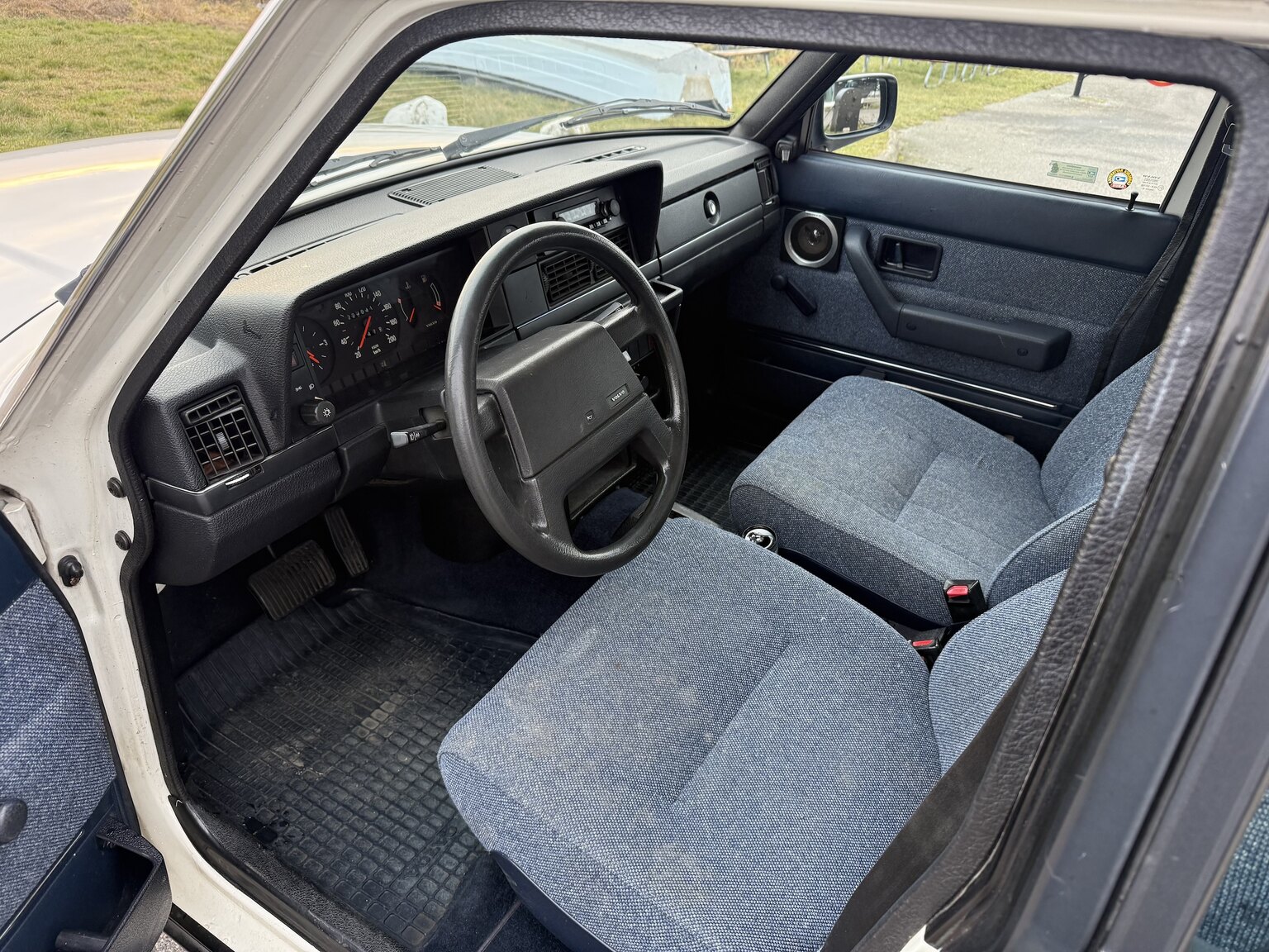 Innenraumfoto von 1991 Volvo 240 GL Automat (2)