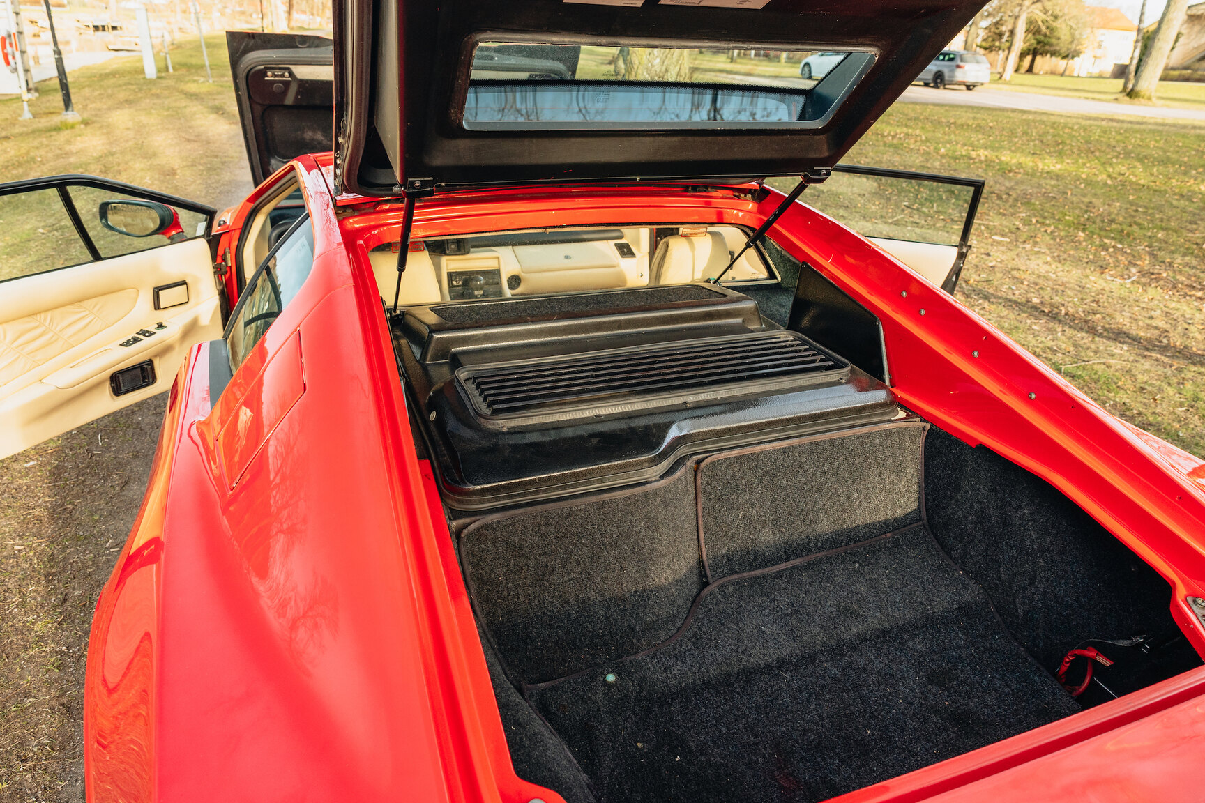 Interior image of 1989 Lotus Esprit Turbo 