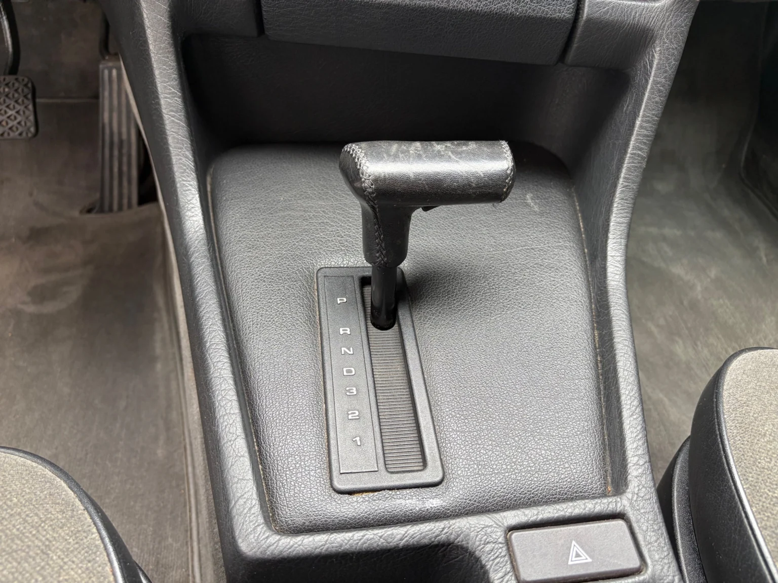 Innenraumfoto von 1988 BMW 730iA (26)
