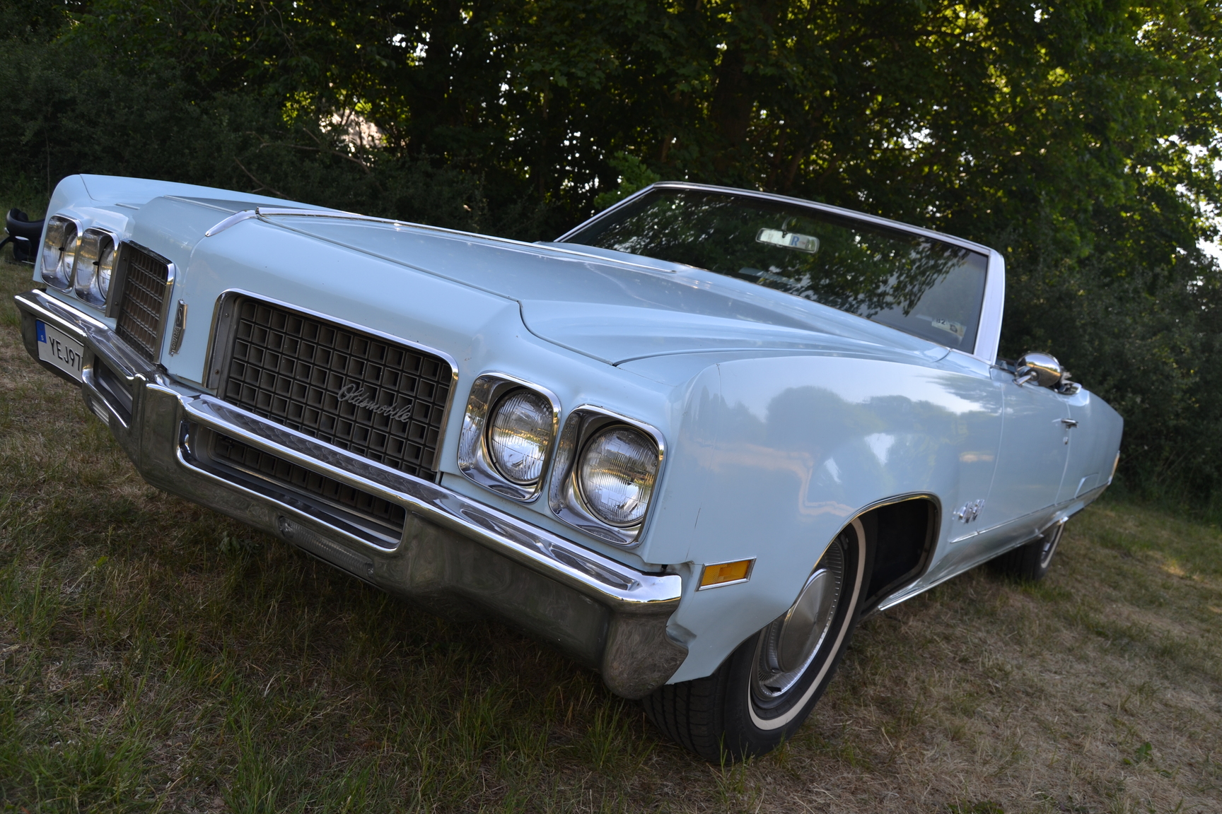 Exterior image of 1970 Oldsmobile Ninety eight Convertible (69)