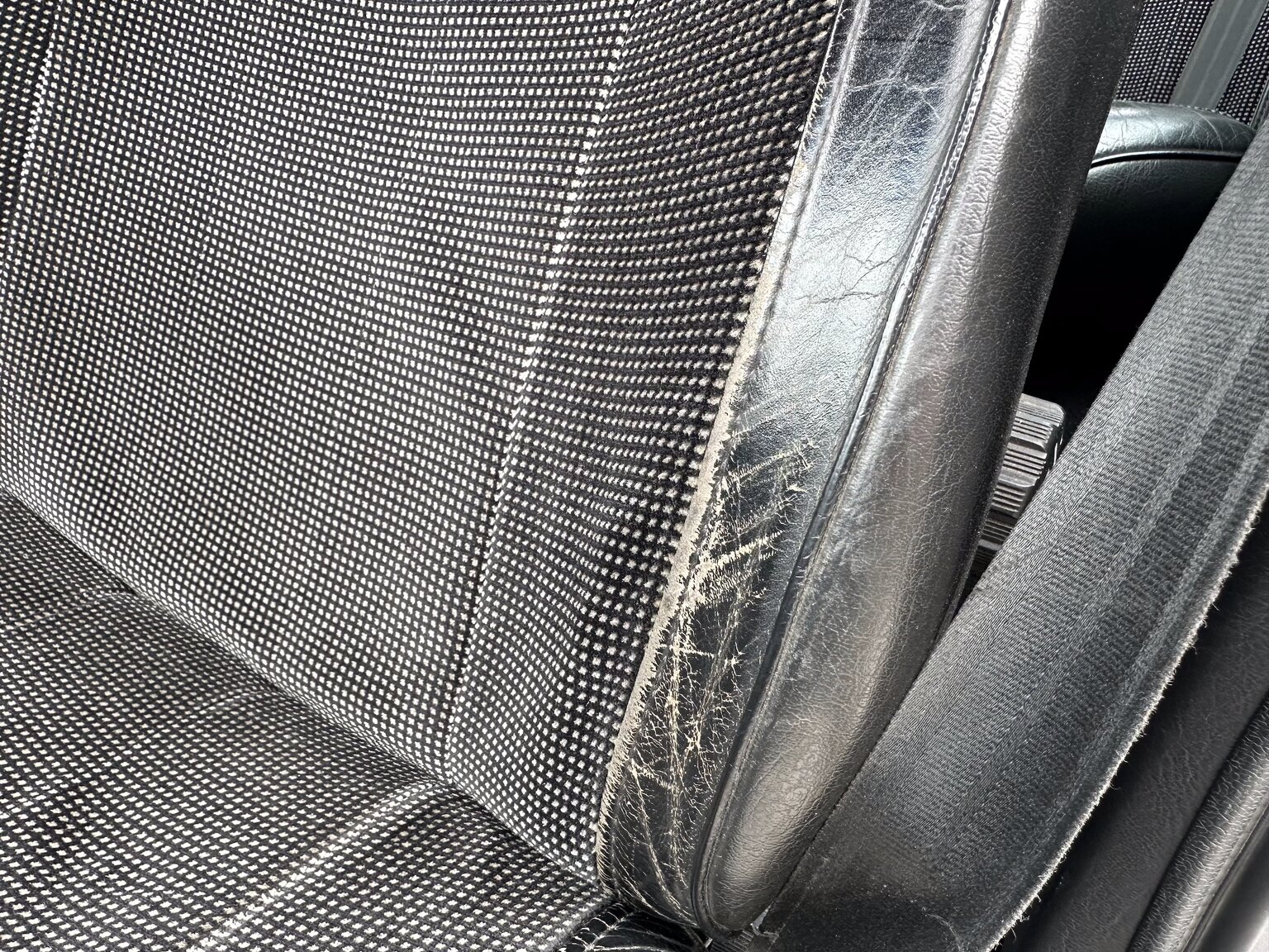 Innenraumfoto von 1988 Volvo 740 Turbo