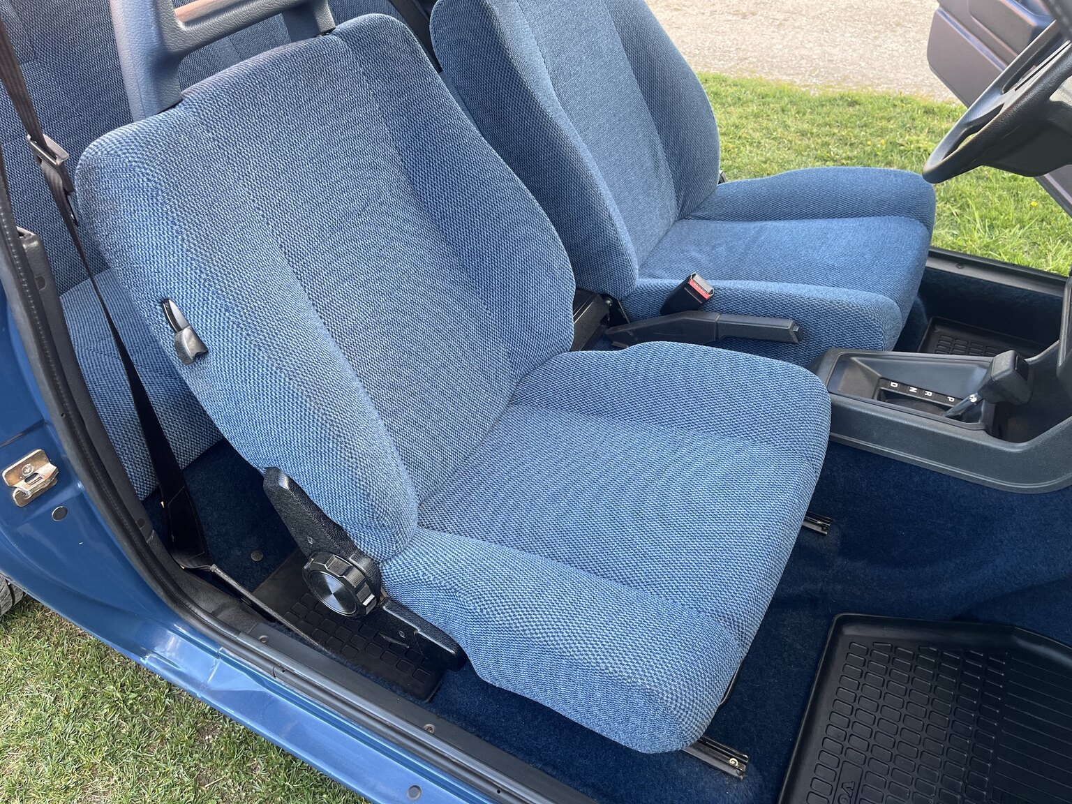 Interior image of 1983 Volvo 340 (20)
