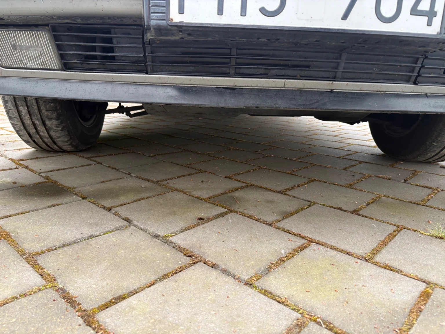 Exteriörbild på 1988 BMW 730iA (57)