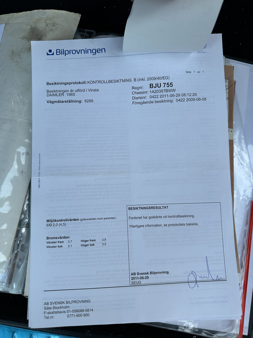 Documentation for 1965 Daimler 250 V8