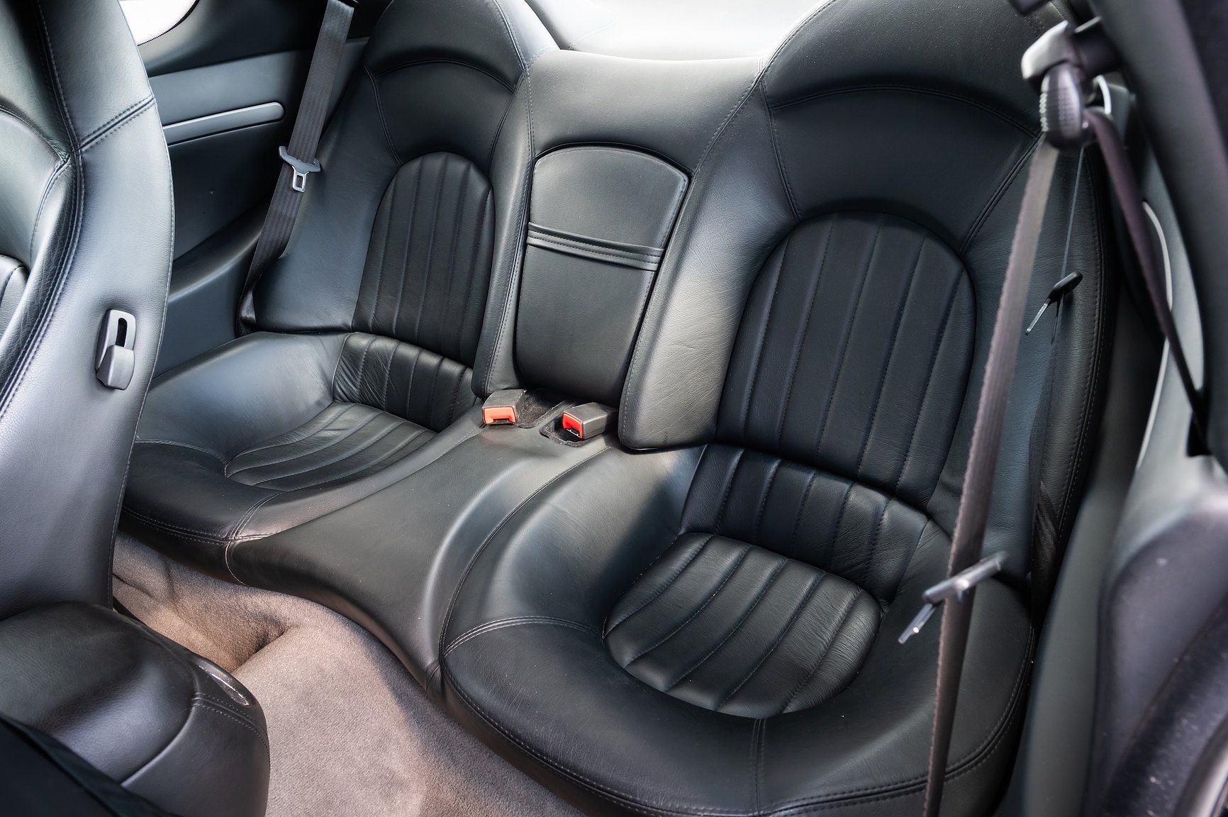 Interior image of 2004 Maserati Coupé 4.2 V8 Cambiocorsa