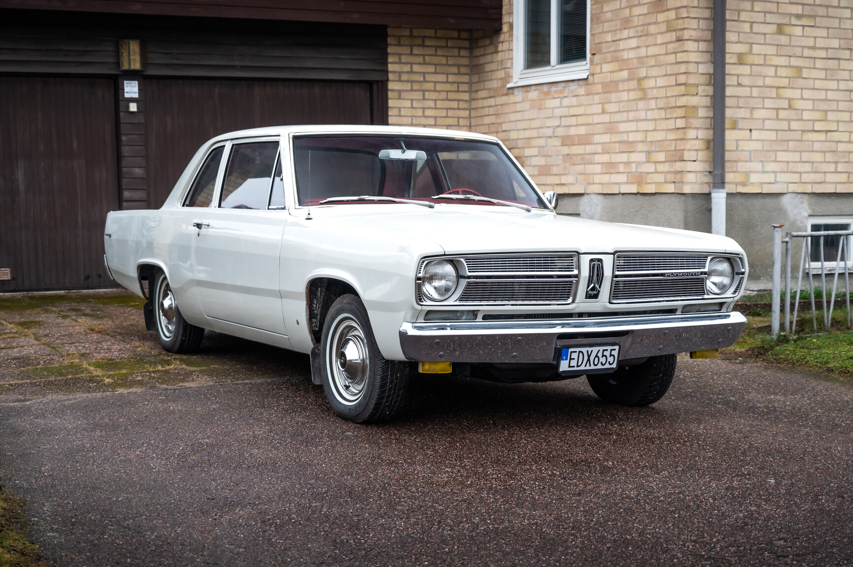 Exteriörbild på 1967 Plymouth Valiant V 100 Sedan