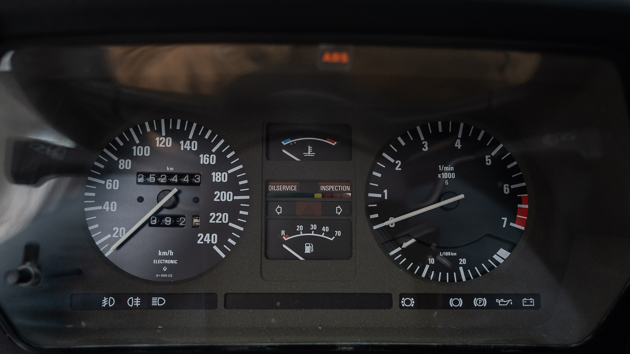 Interior image of 1983 BMW 635 CSi