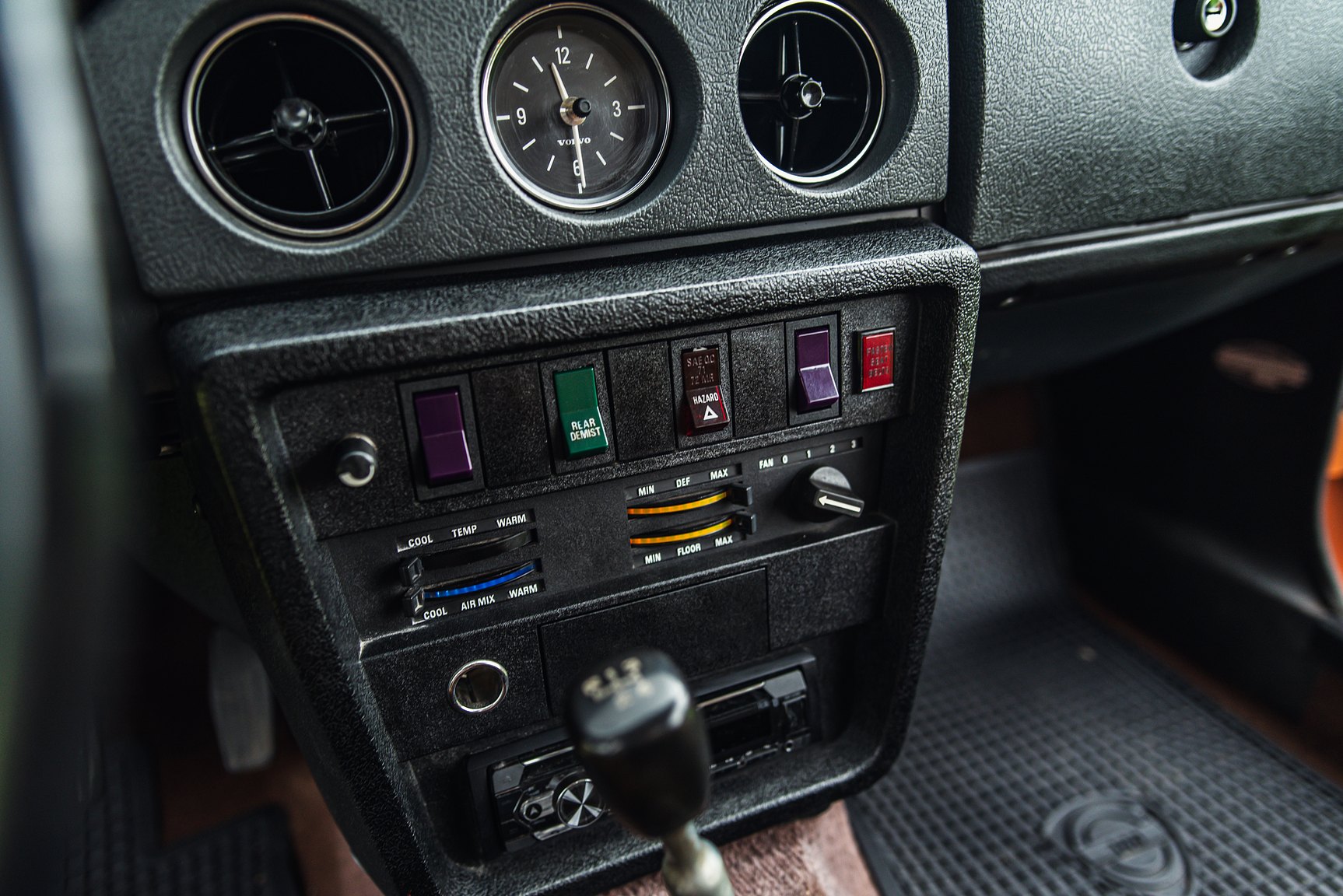 Interior image of 1974 Volvo 142 2.0