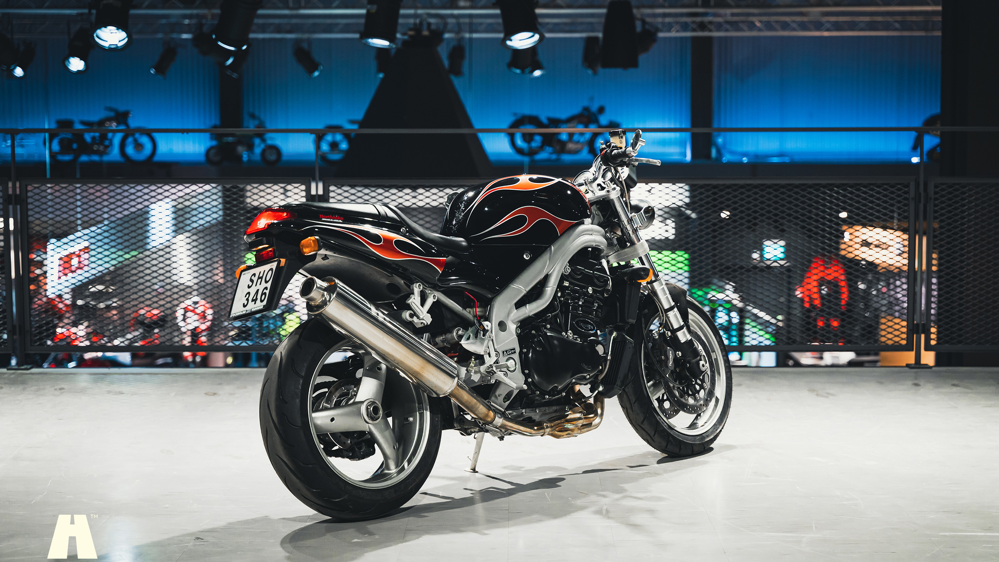 Exteriörbild på 2001 Triumph Speed Triple (3)