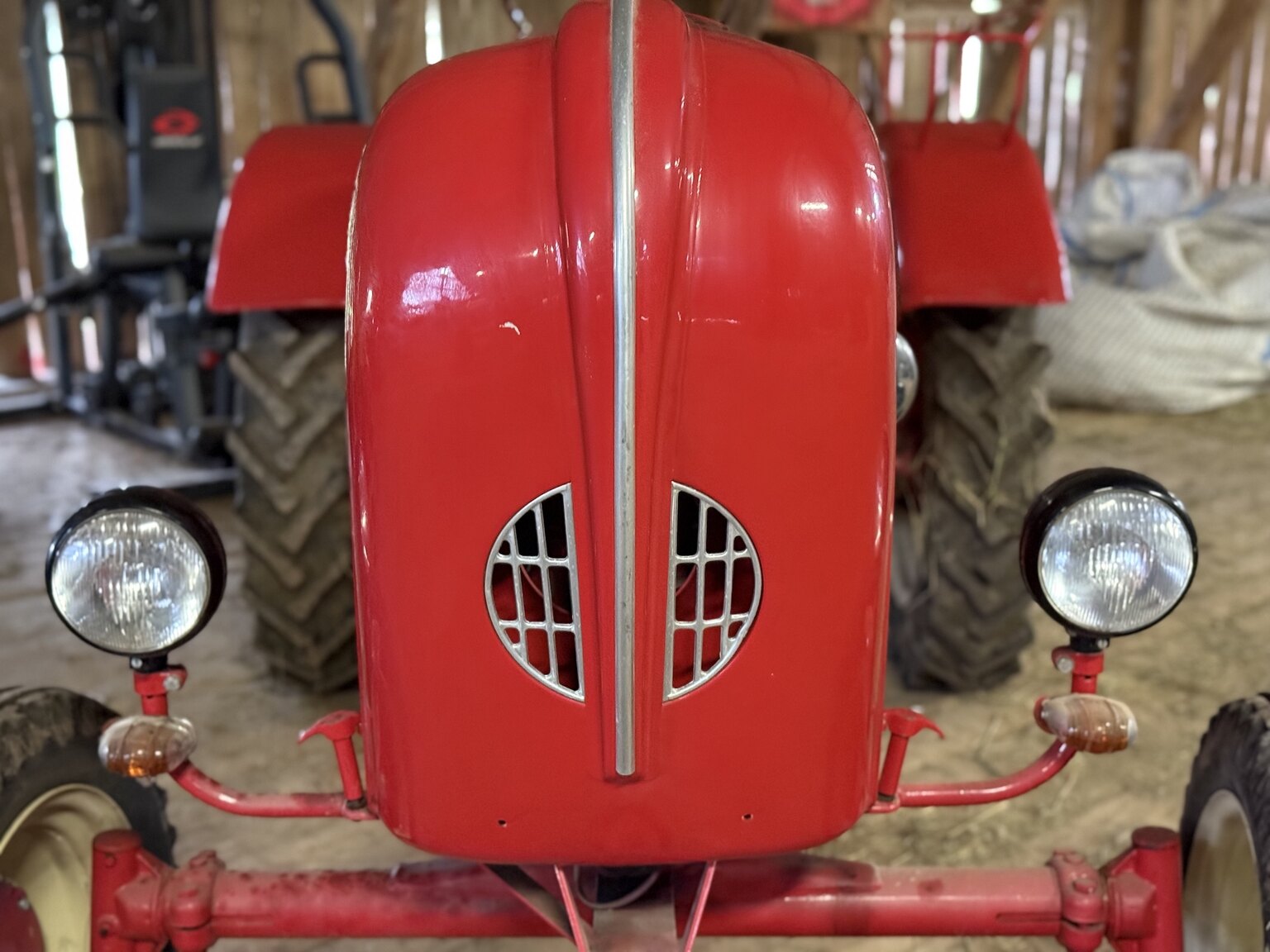 Exterior image of 1958 Porsche Junior Diesel
