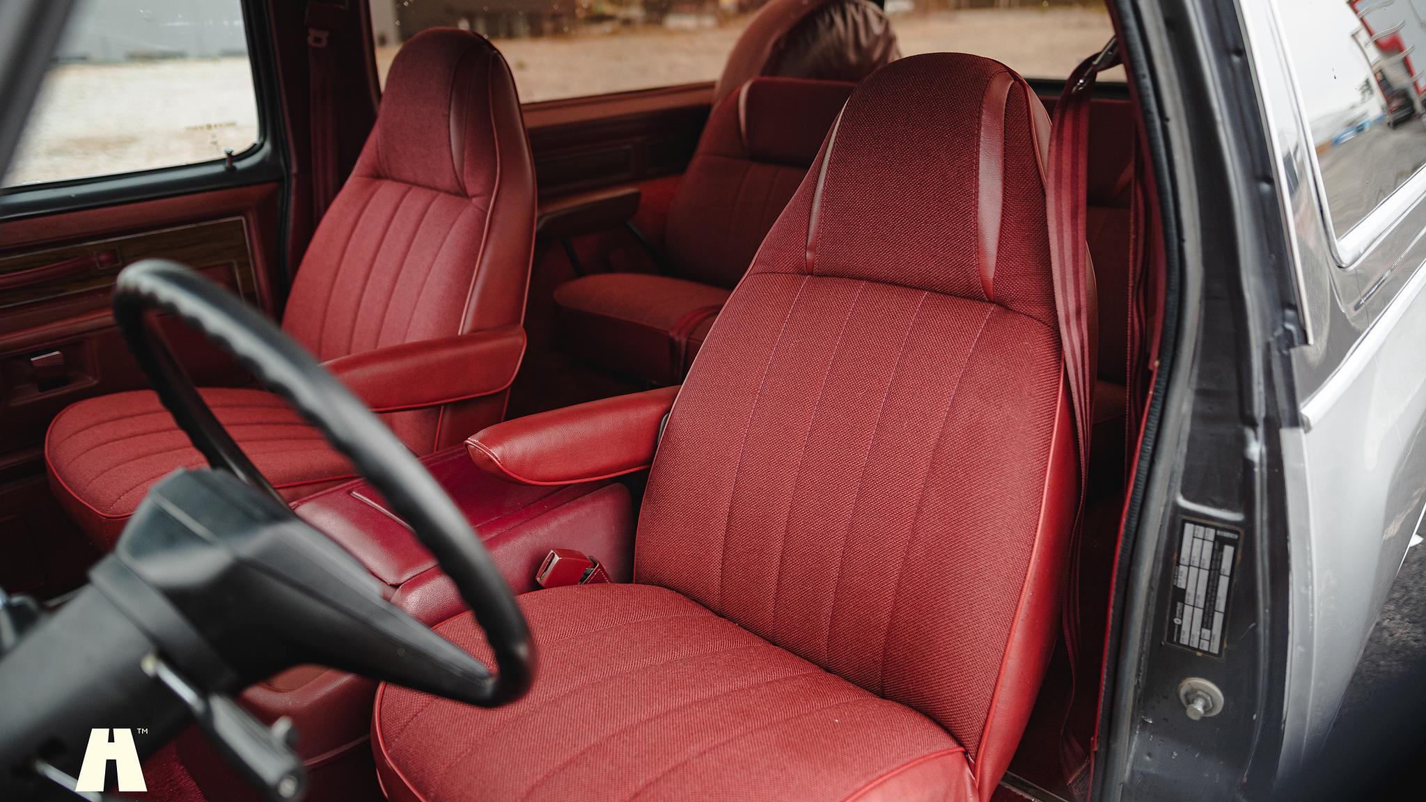 Interior image of 1986 Dodge Ramcharger