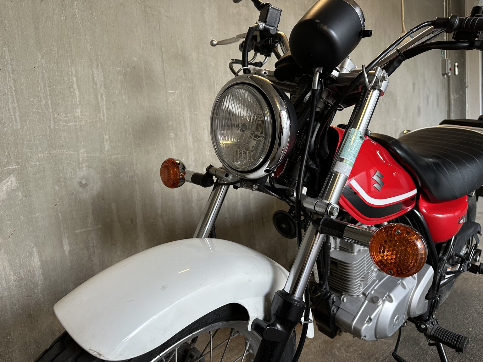 Exteriörbild på 2013 Suzuki RV125 Van Van