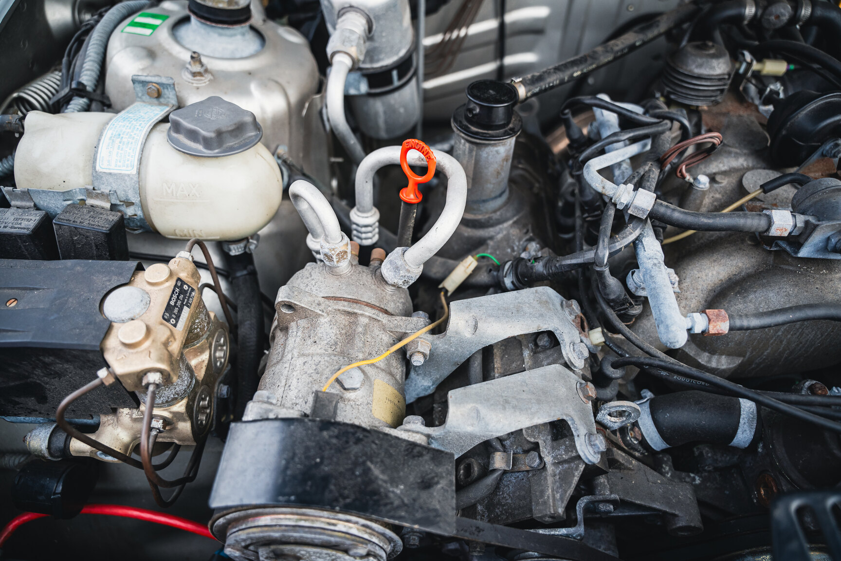 Image of 1988 Volvo 780 Bertone Coupé mechanics