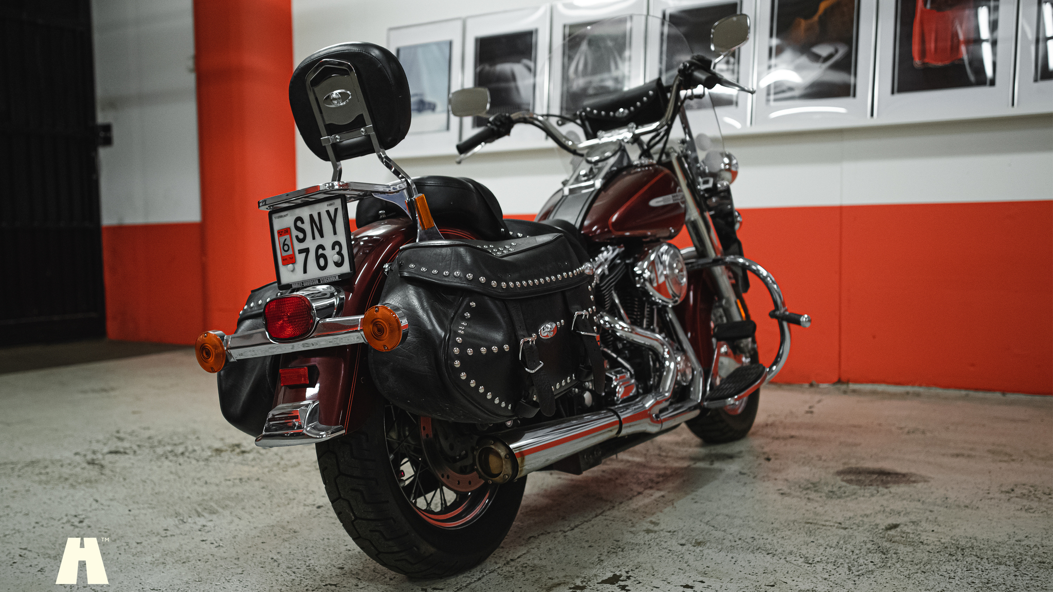 Exterior image of 2002 Harley-Davidson Heritage Softail Classic