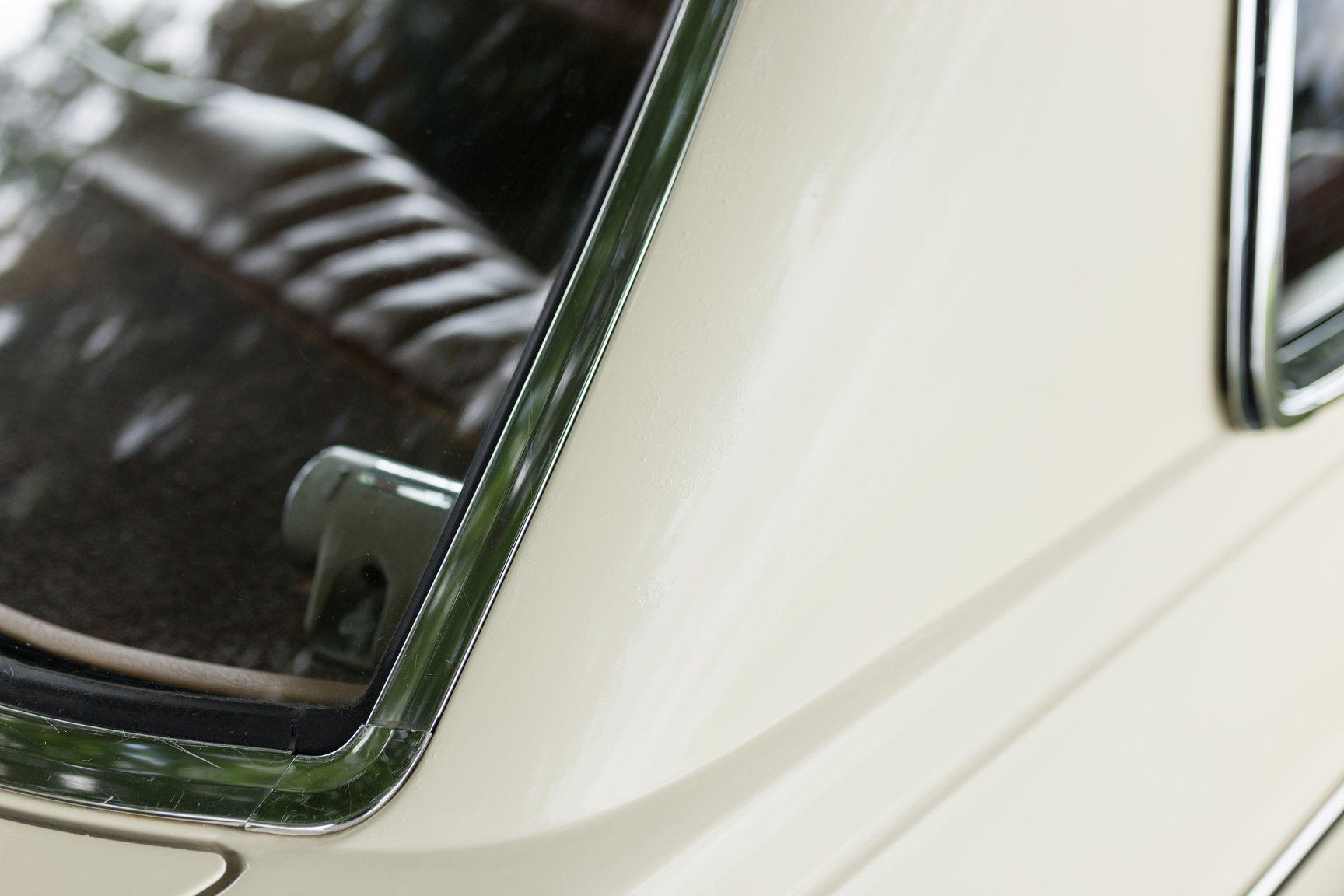 Aussenfoto 1971 Mercedes 250 C
