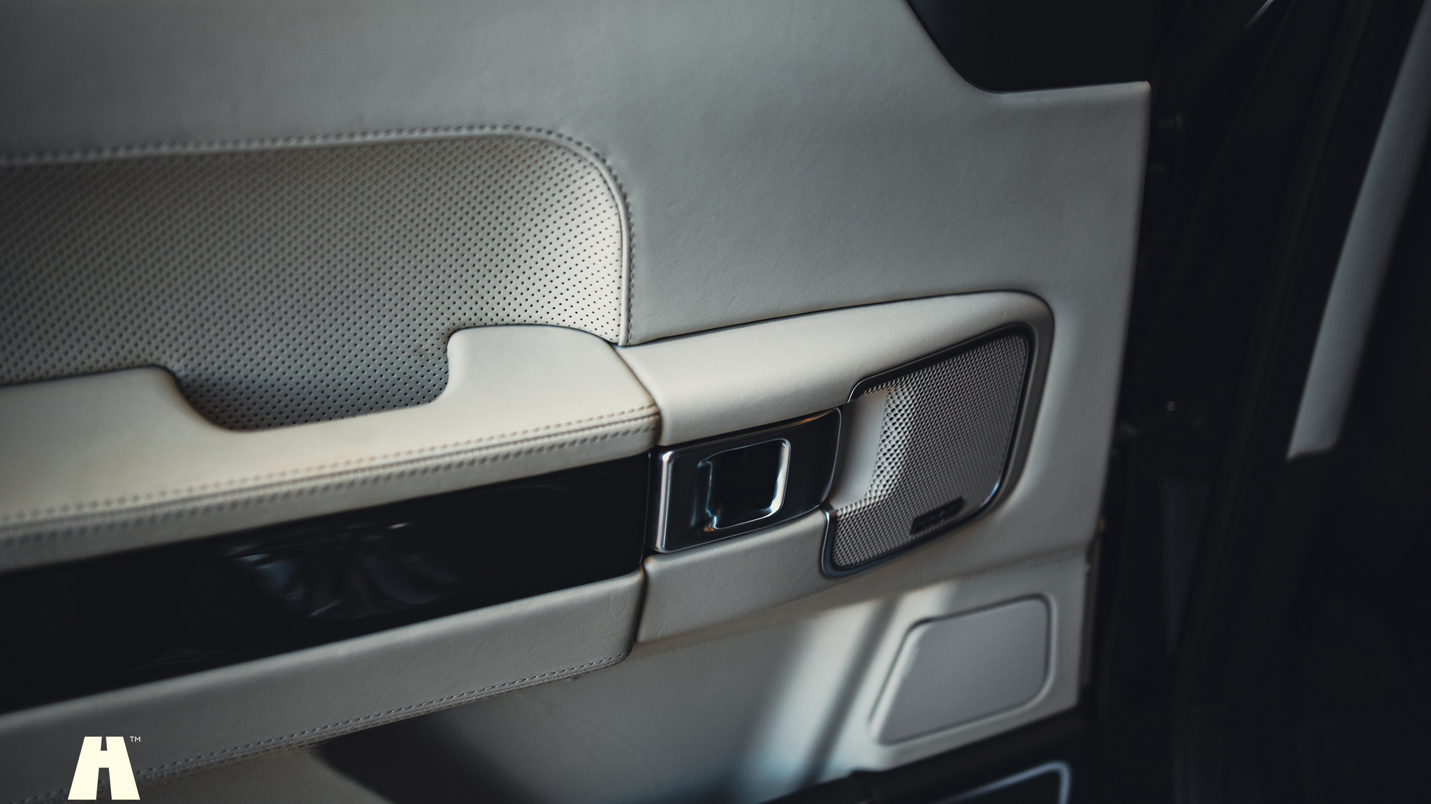 Innenraumfoto von 2011 Range Rover TDV8 Autobiography  (13)