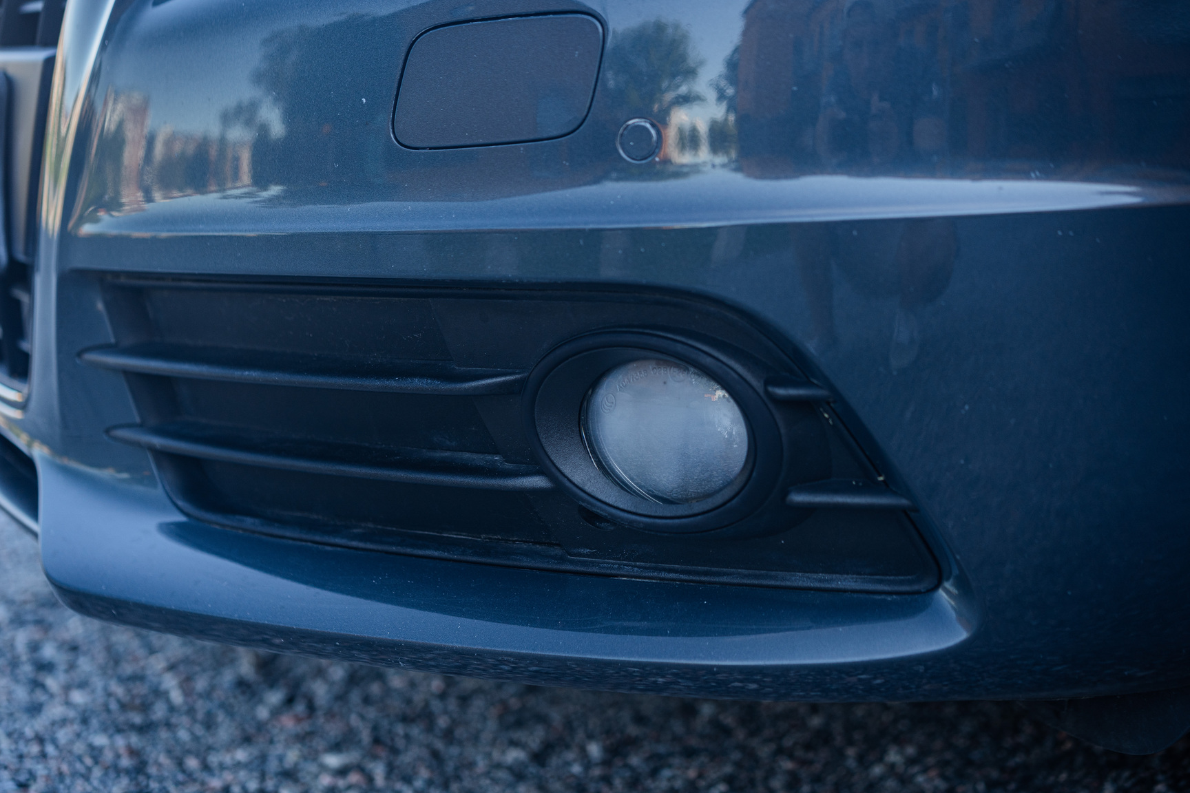 Exterior image of 2011 Audi S4 (10)