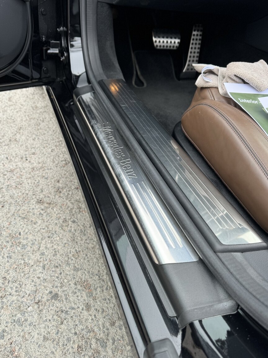 Interiörbild 2013 MERCEDES-BENZ SL 500 (24)