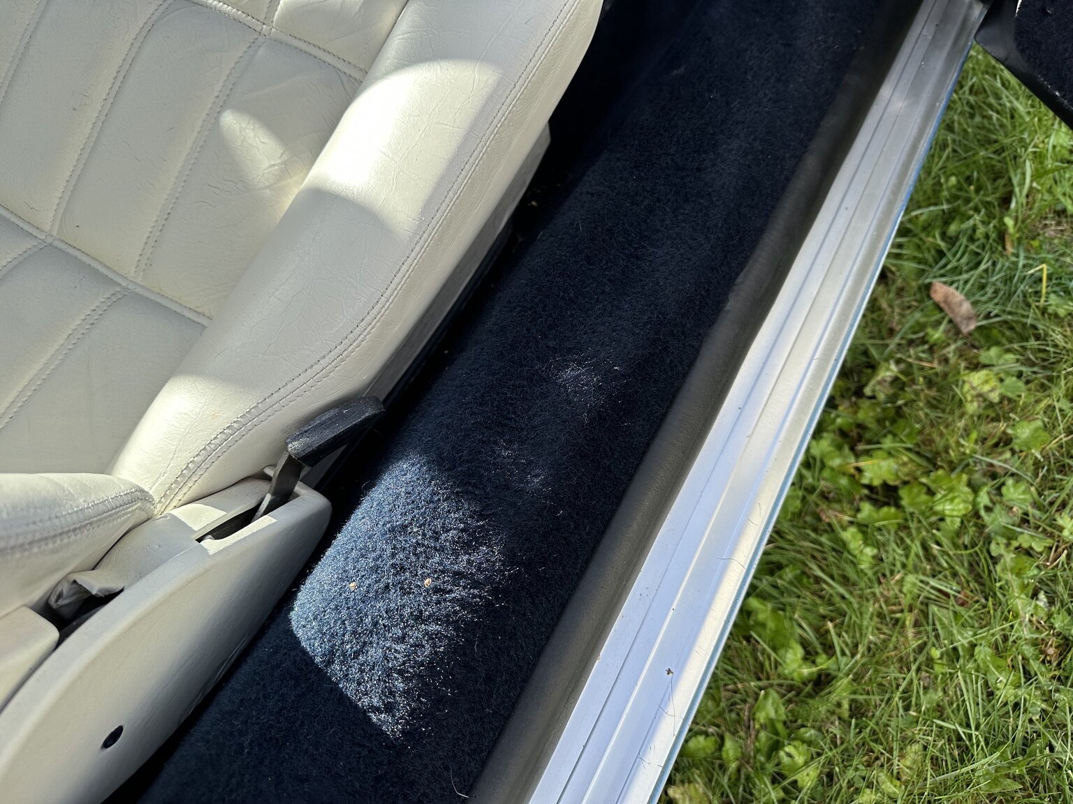 Innenraumfoto von 1986 Ferrari 328 GTS