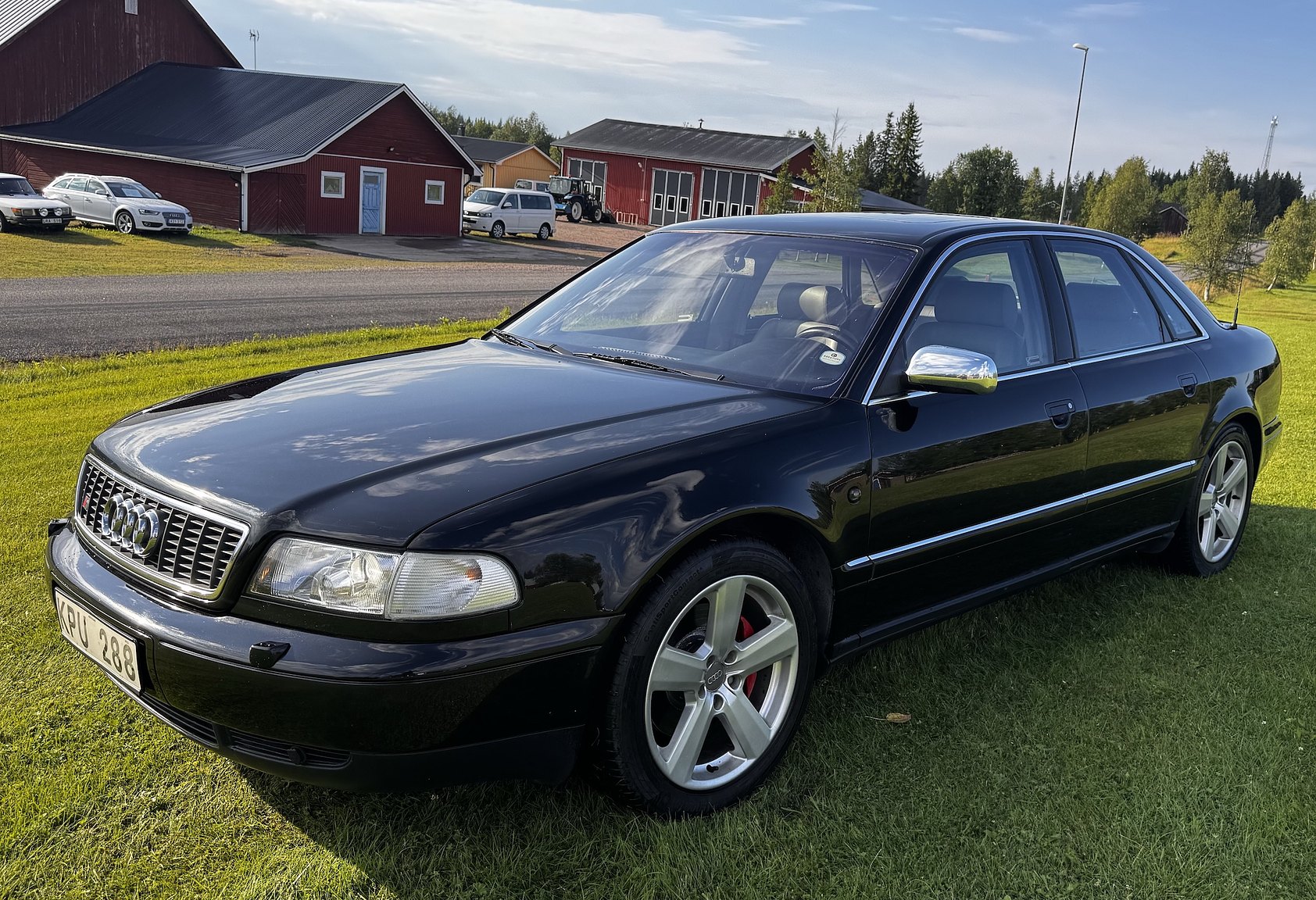 Exteriörbild på 1999 Audi S8 4.2 Quattro
