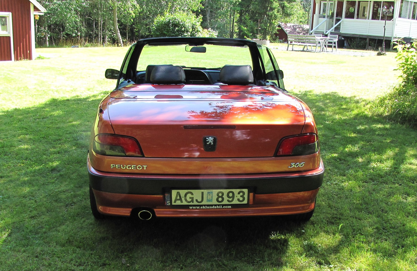 Exterior image of 1999 Peugeot 306 Cabriolet 2.0 Manuell