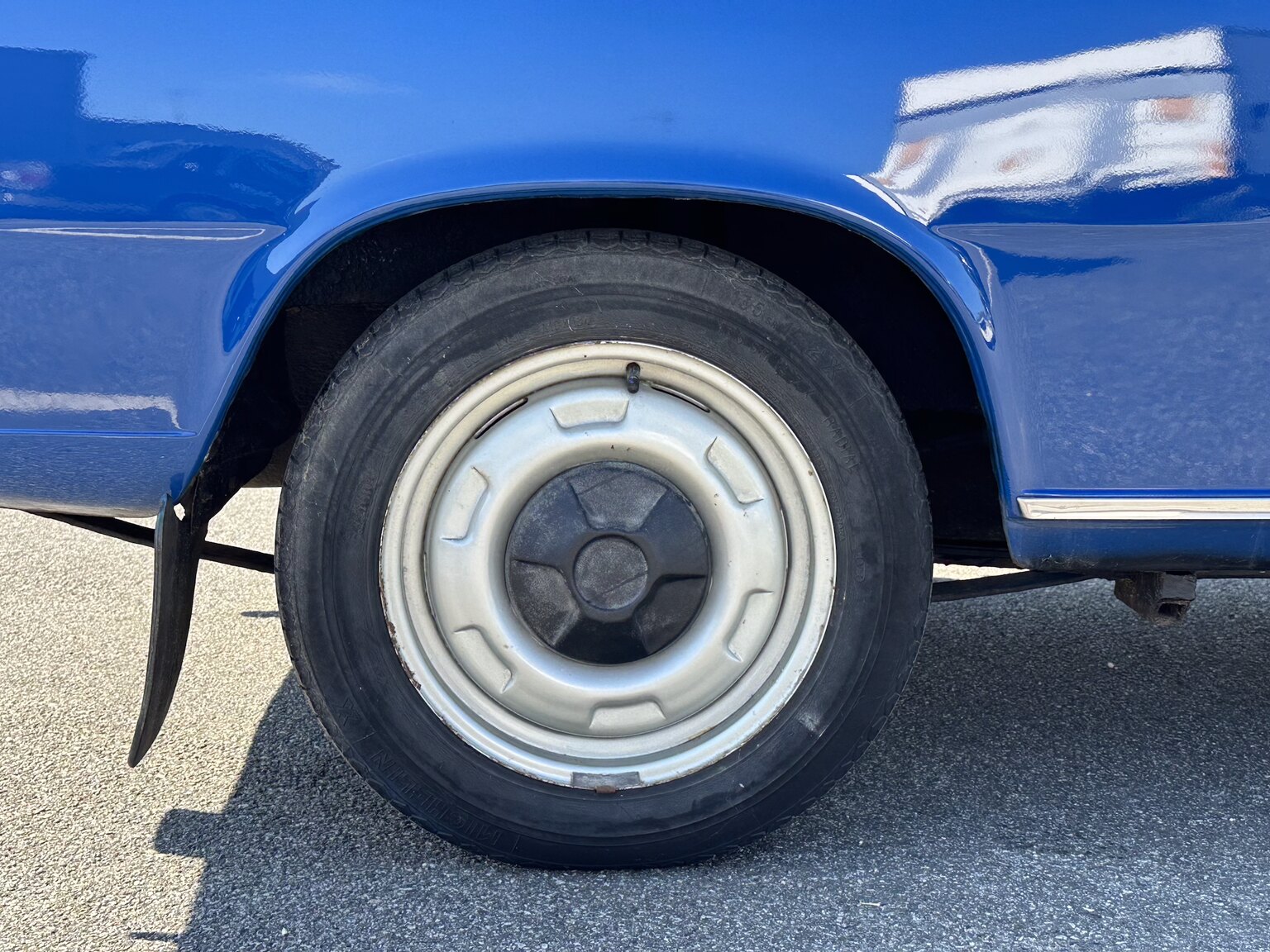 Exteriörbild på 1974 DAF 66 Sedan 1.1