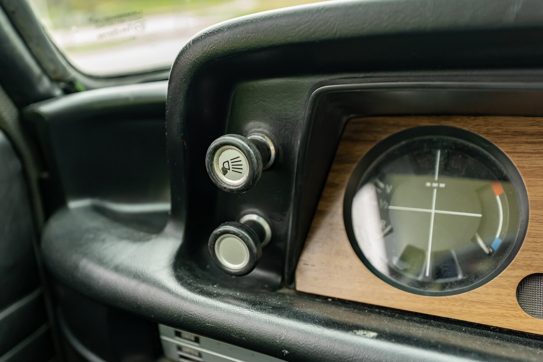 Interiörbild 1975 BMW 2002