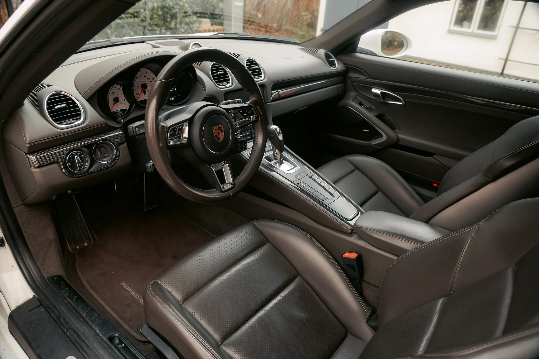 Interiörbild 2017 Porsche 718 Cayman S (1)