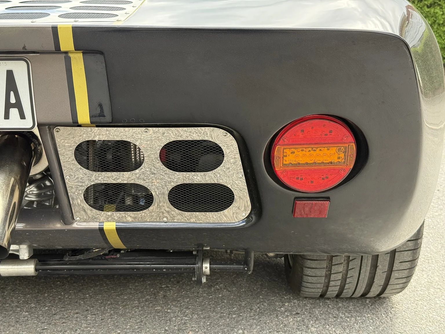 Exteriörbild på 2024 Ford GT40 Tribute (52)