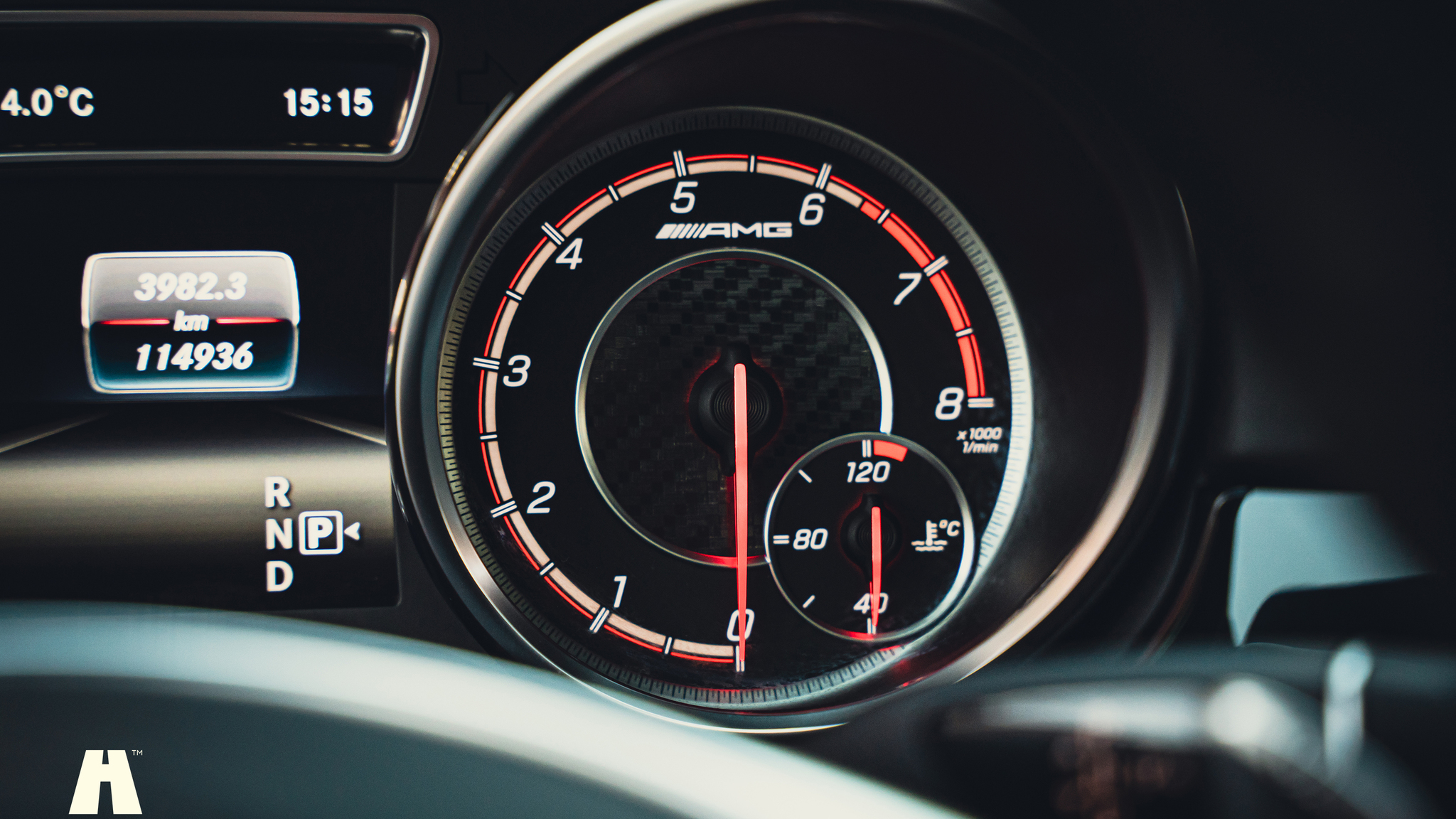 Innenraumfoto von 2017 Mercedes-Benz GLS 63 AMG (28)