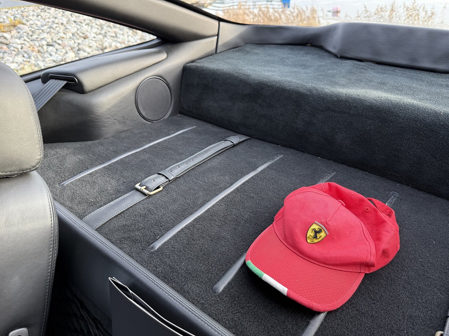 Innenraumfoto von 2003 Ferrari 575M Maranello