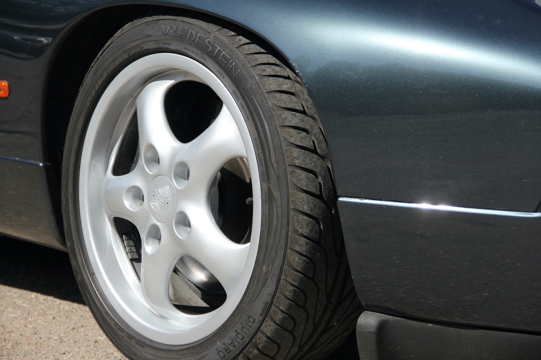 Exterior image of 1994 Porsche 928 GTS