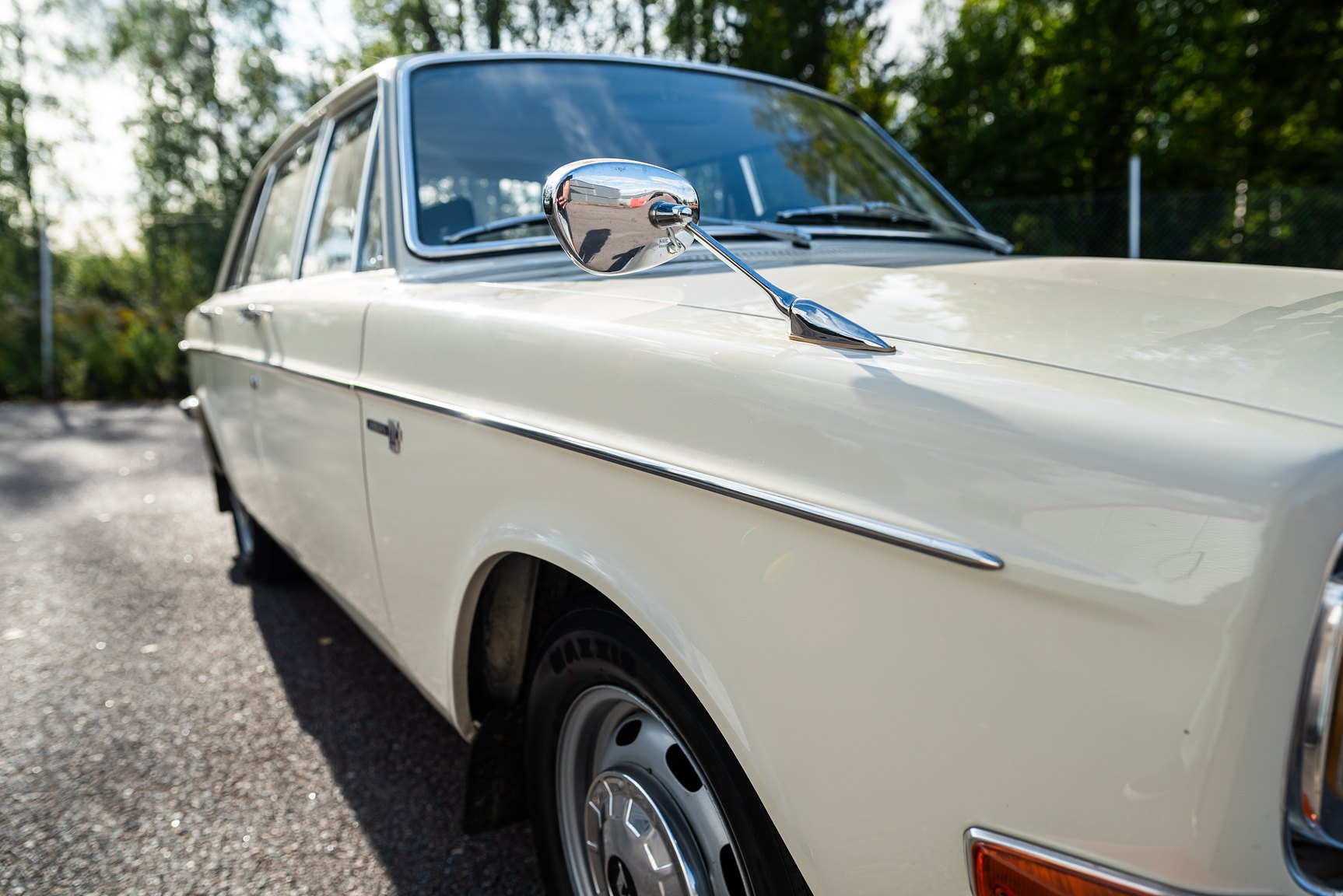 Exterior image of 1967 Volvo 144 1.8 