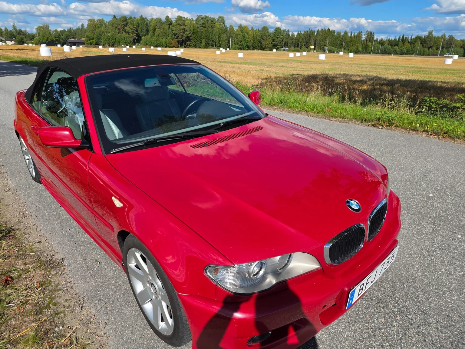 Exteriörbild på 2002 BMW 330Ci Convertible (19)