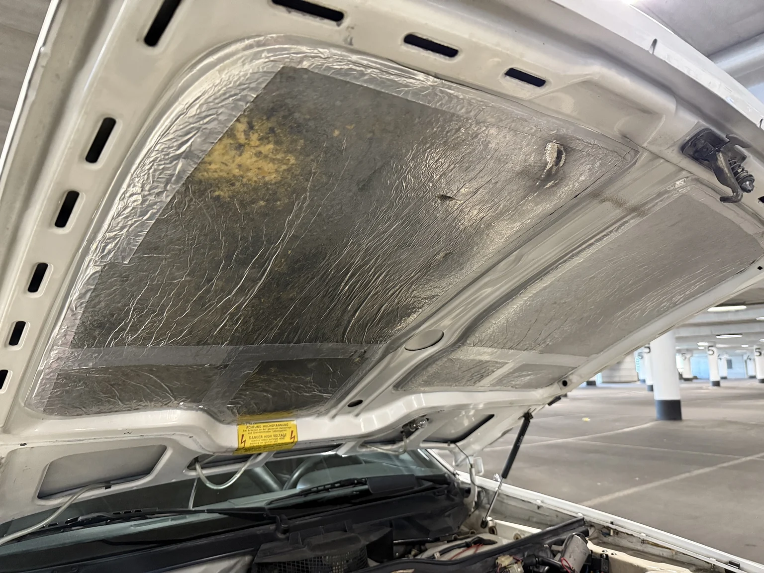 Image of 1984 PORSCHE 944 Targa mechanics (15)