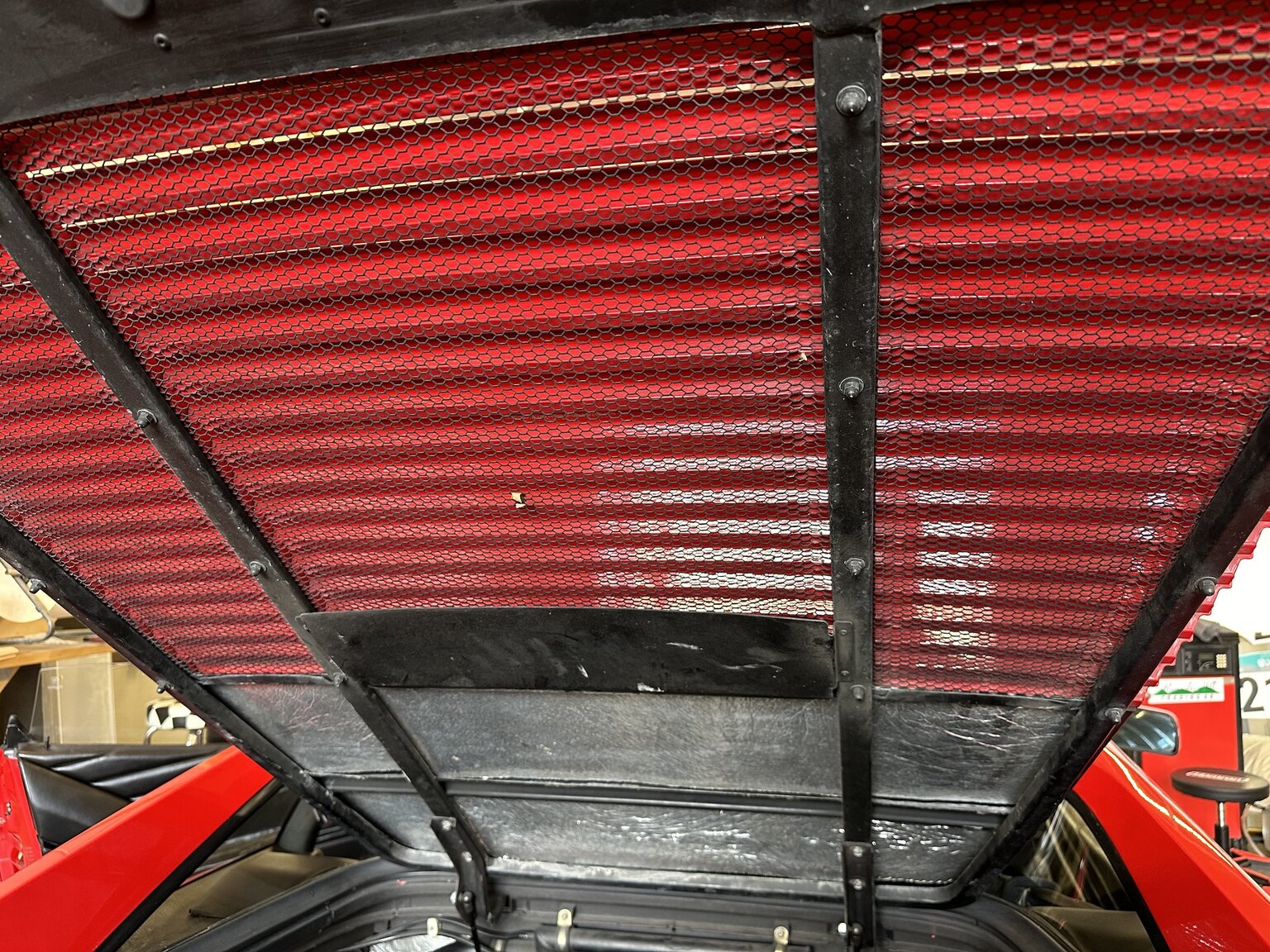 Image of 1990 Ferrari 348 (22) mechanics