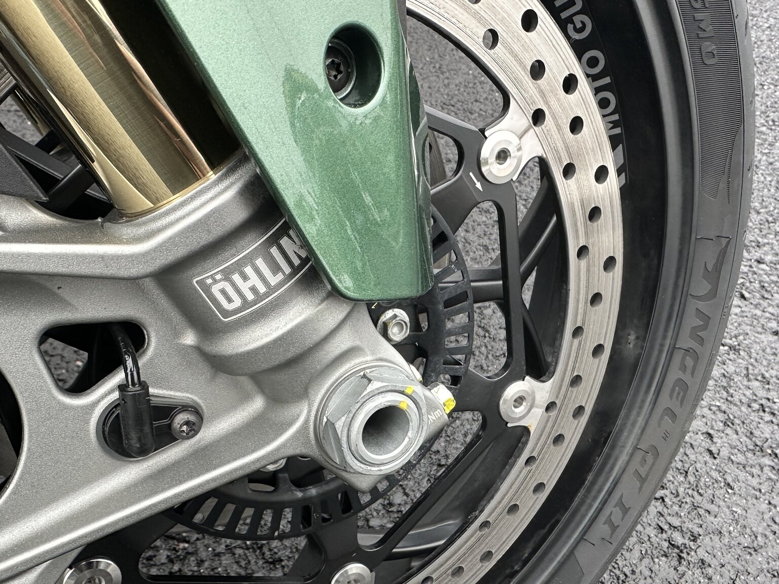 Image of 2023 Moto Guzzi V100 Mandello S (11) mechanics