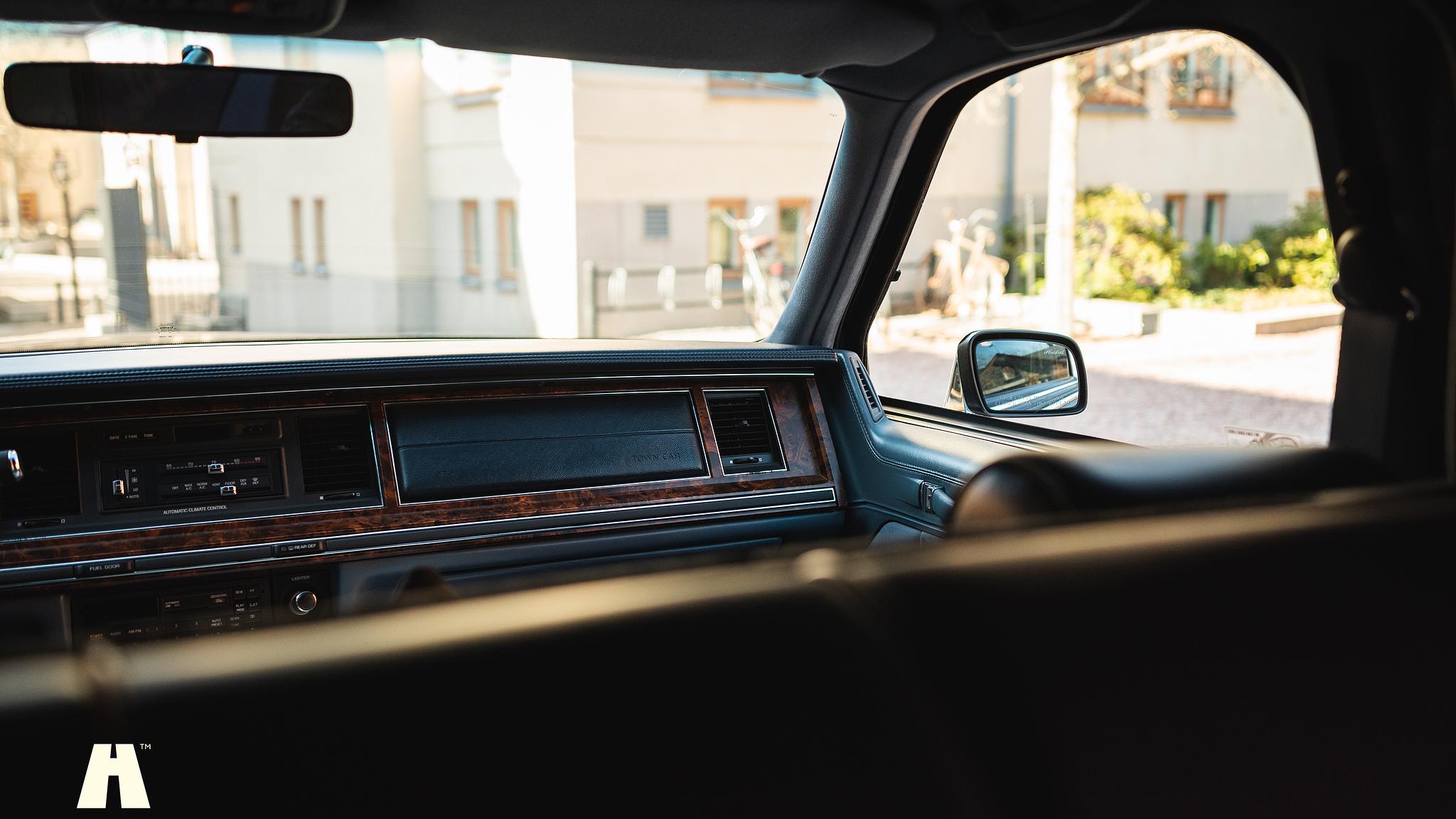 Interiörbild 1992 Lincoln Town Car Limousine 