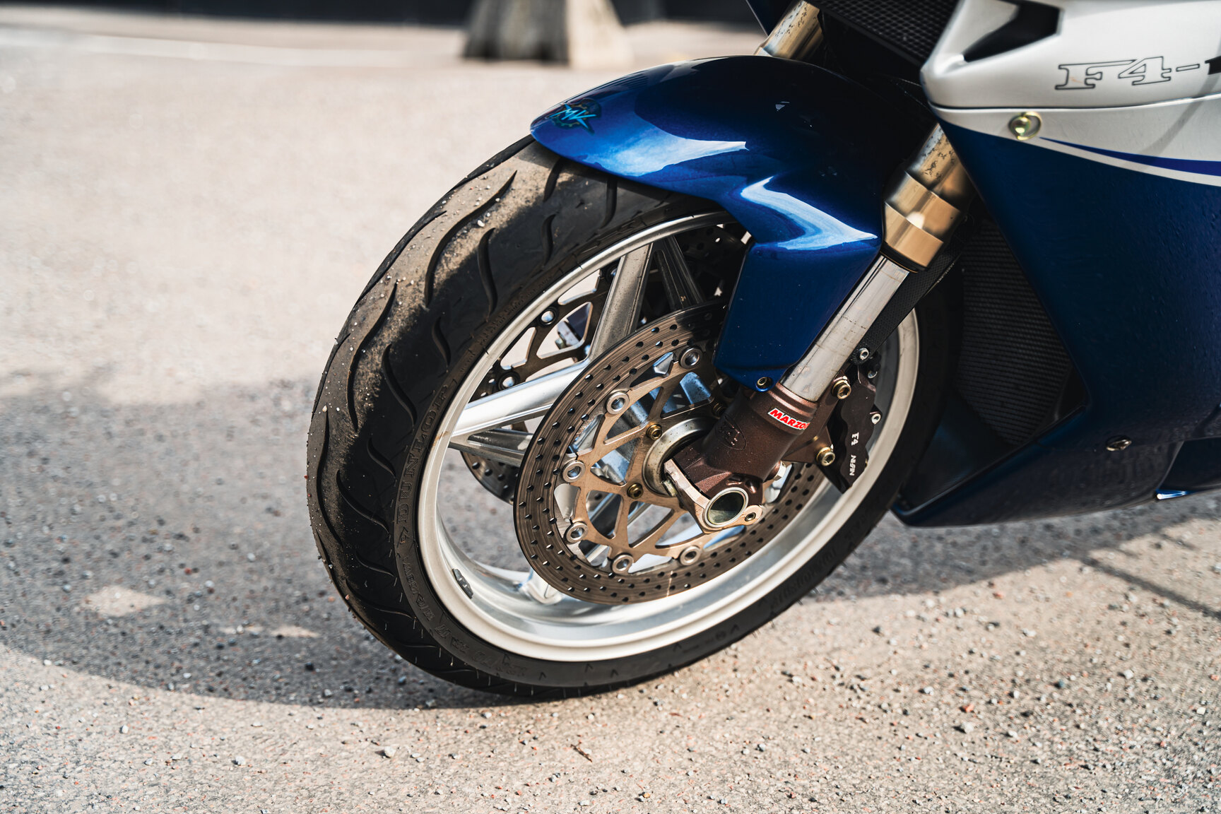 Exteriörbild på 2004 MV Agusta F4 1000S