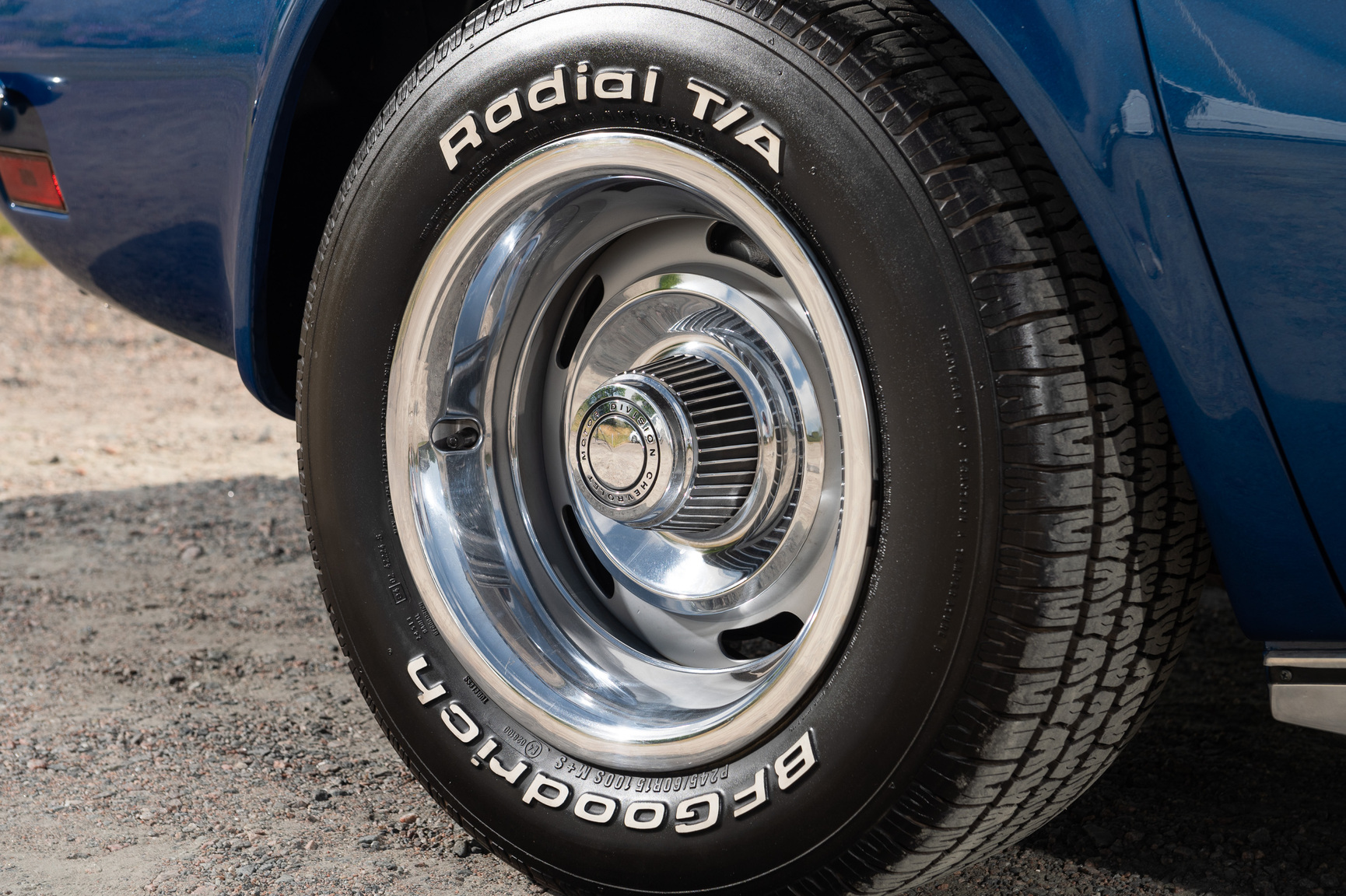 Exteriörbild på 1973 Corvette C3 Stingray (50)