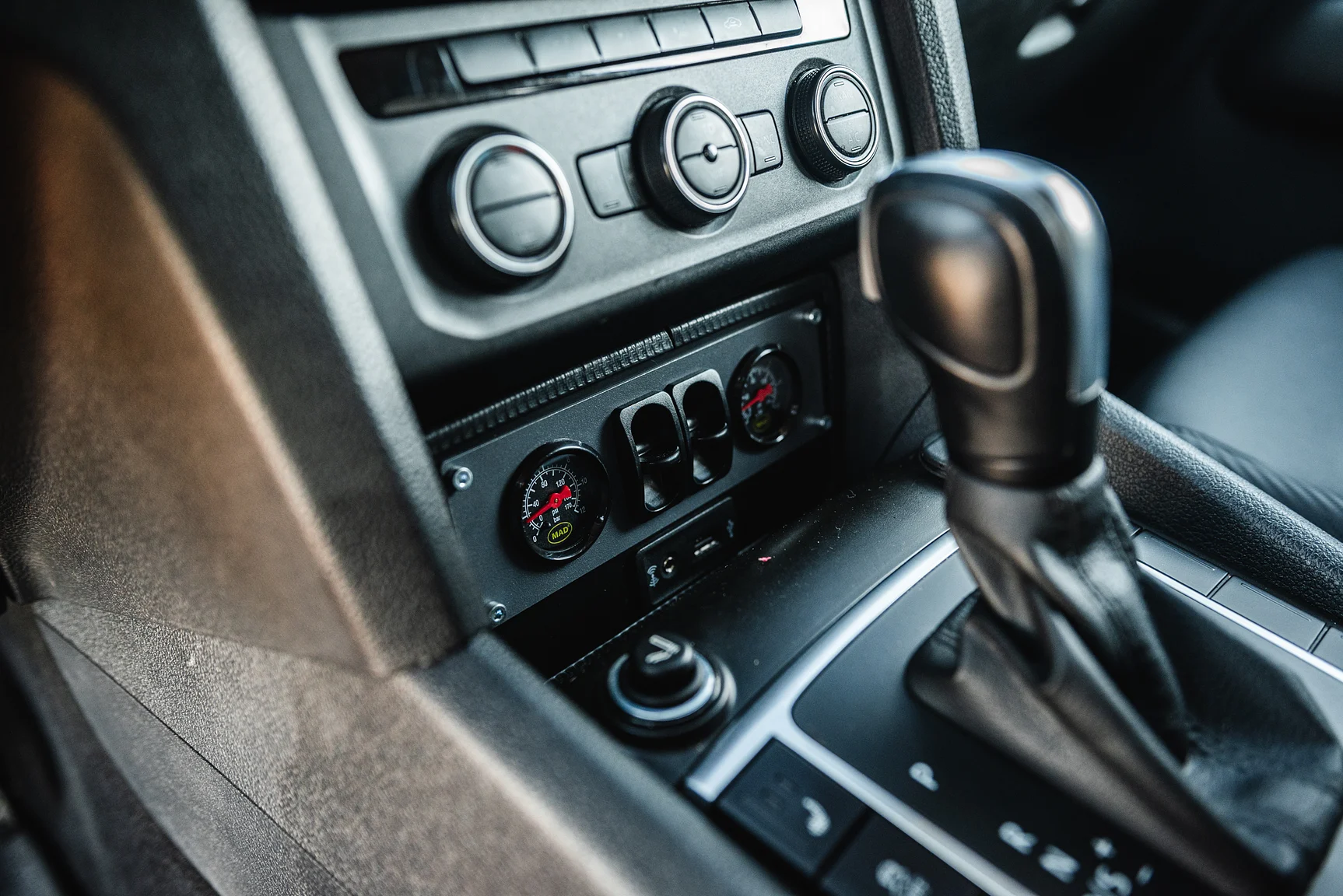 Innenraumfoto von 2020 Northea Camper Expedition Volkswagen Amarok (29)