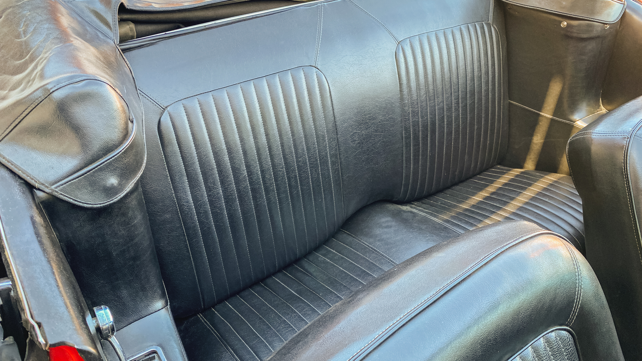 Interior image of 1968 Ford Mustang 302ci Cabriolet (2)