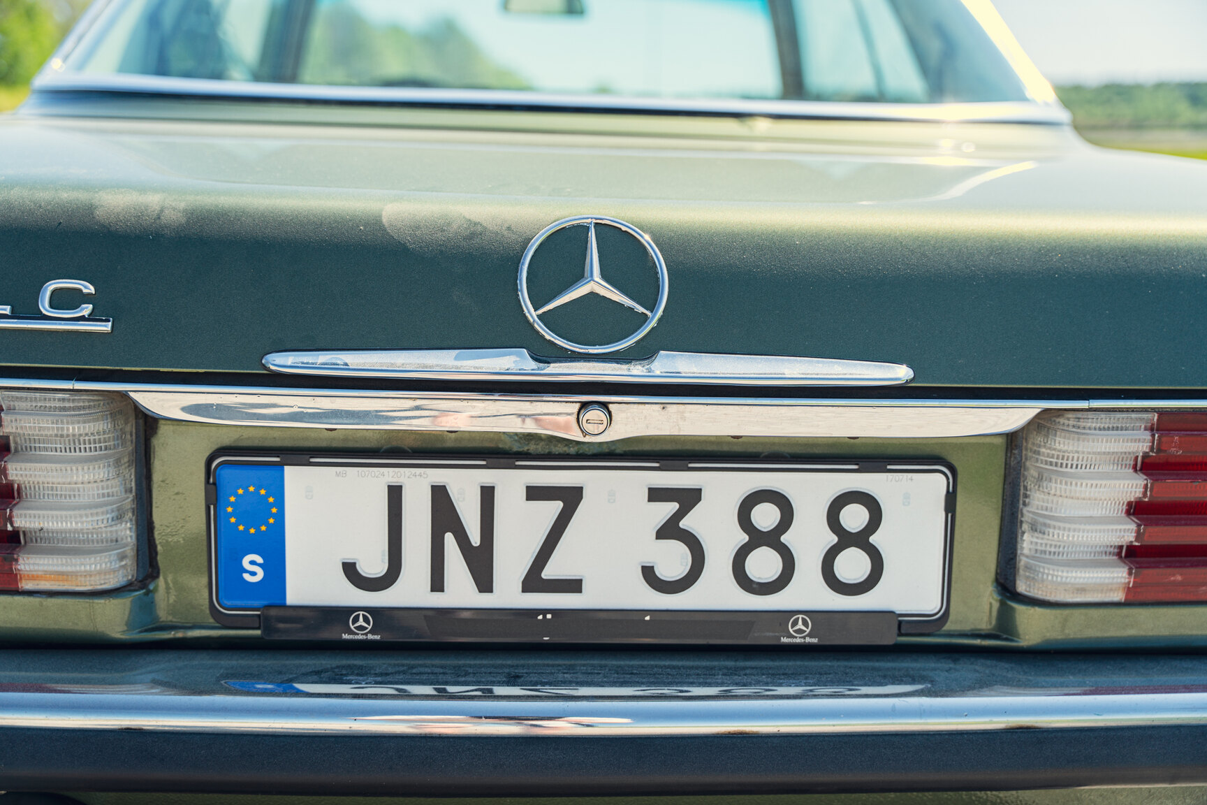 Exteriörbild på 1976 Mercedes-Benz 450 SLC (24)